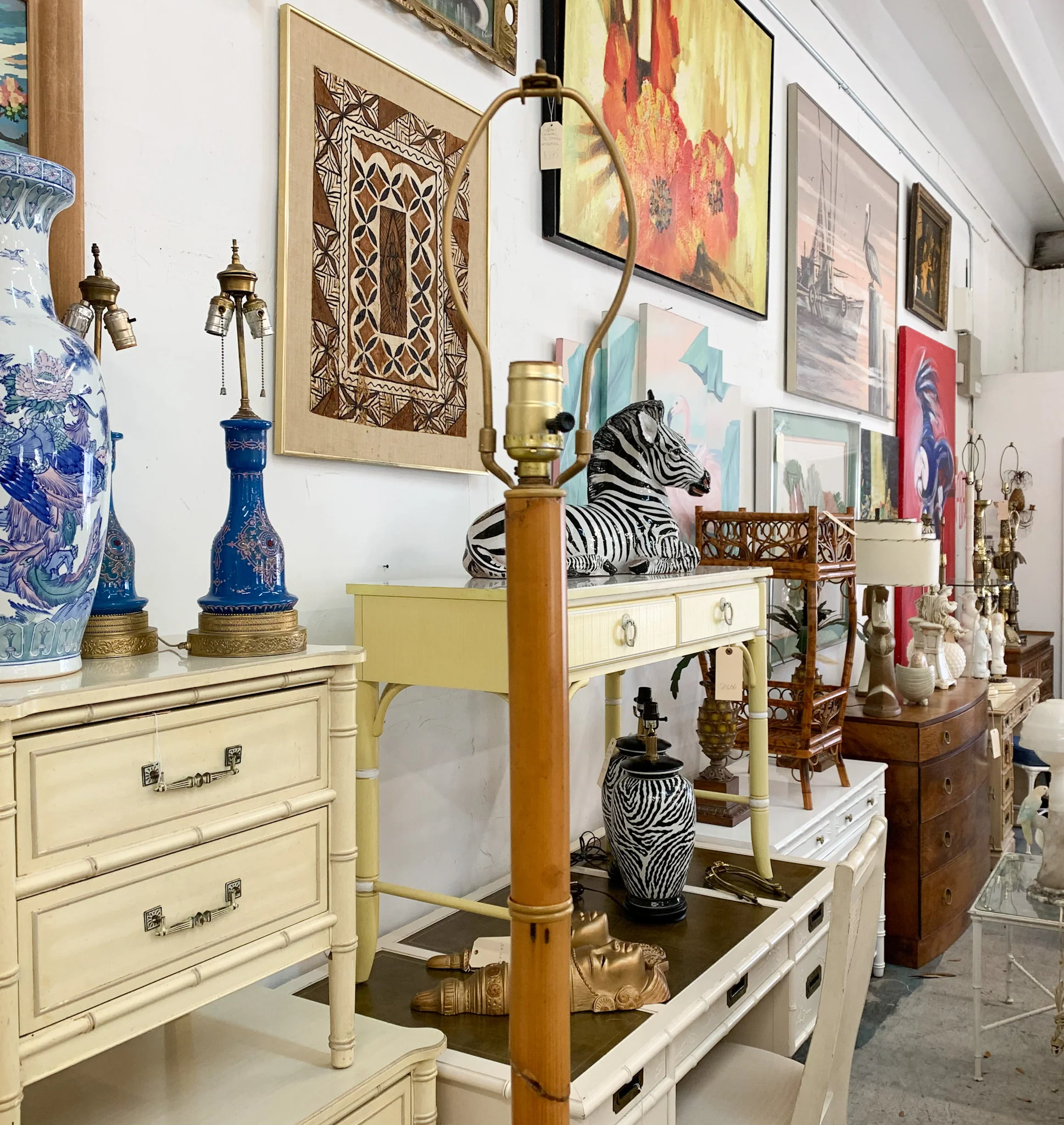 Rattan Table Floor Lamp - Image 3