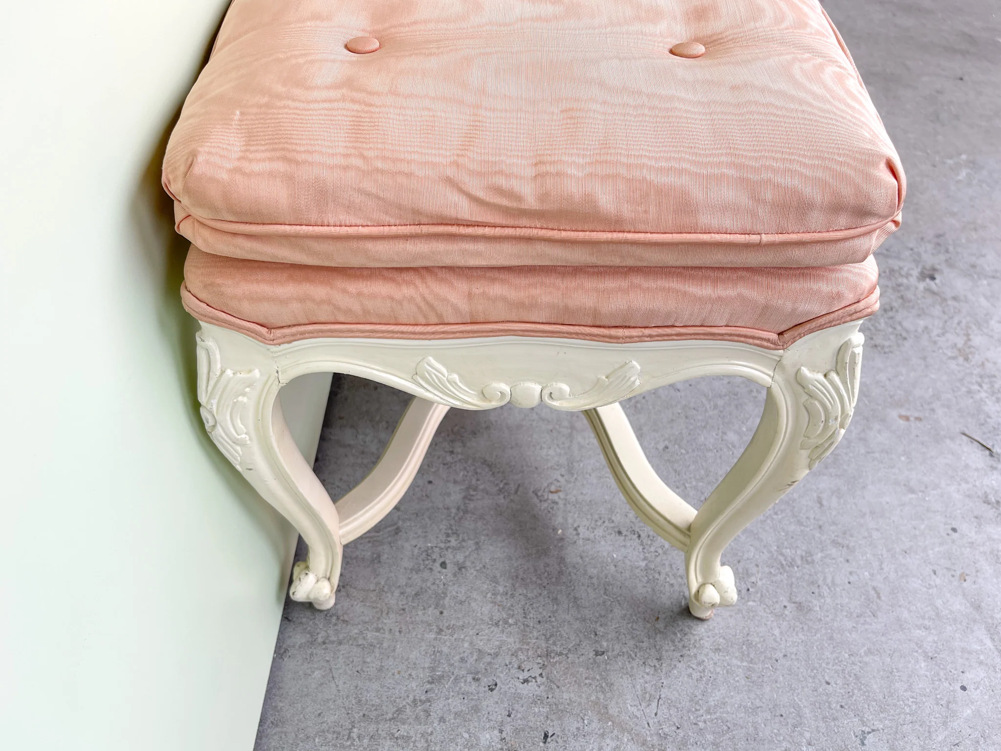 Regency Chic Shell Motif Bench - Image 5