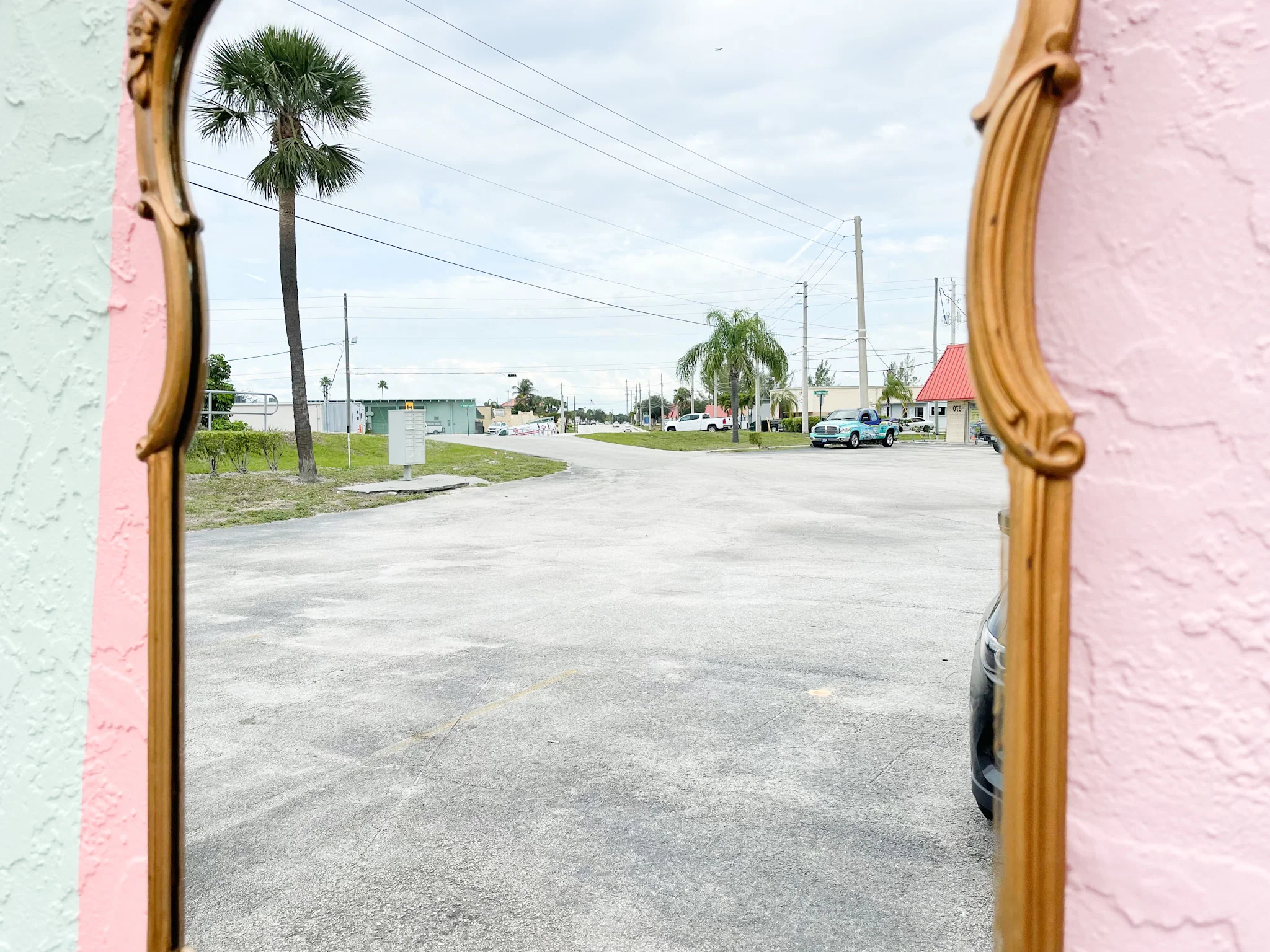 Regency Style Mirror - Image 3