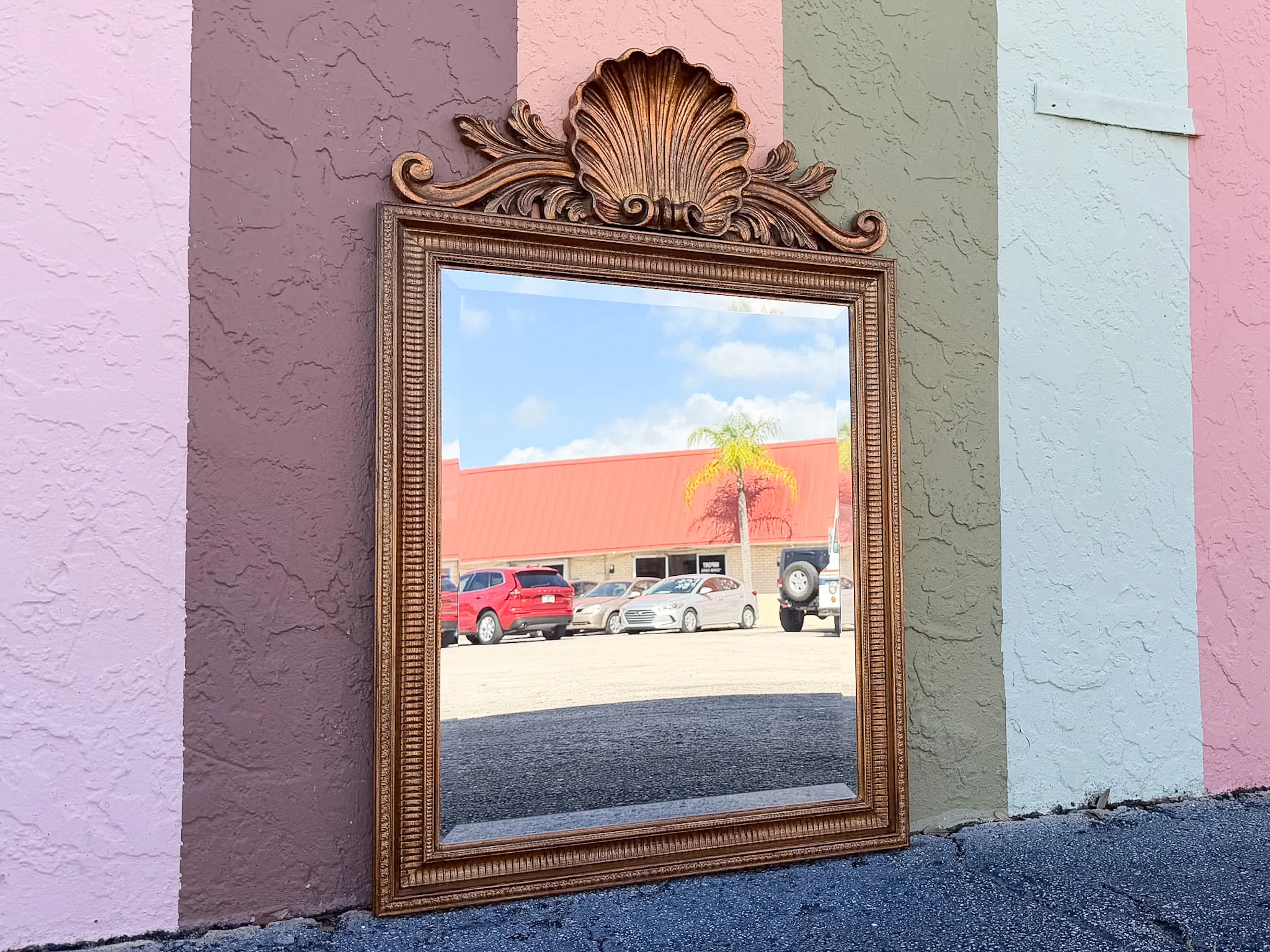Regency Style Shell Motif Mirror - Image 2
