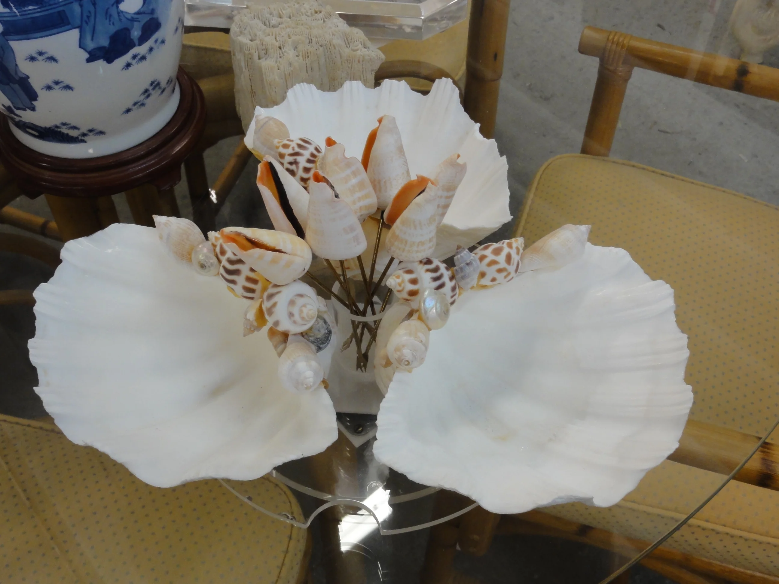 Seashell & Lucite Lazy Susan Serving Set - Image 2