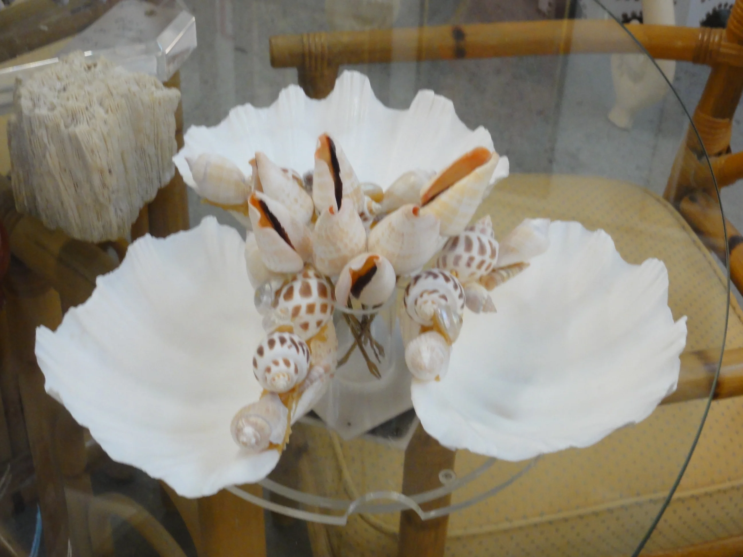 Seashell & Lucite Lazy Susan Serving Set - Image 7