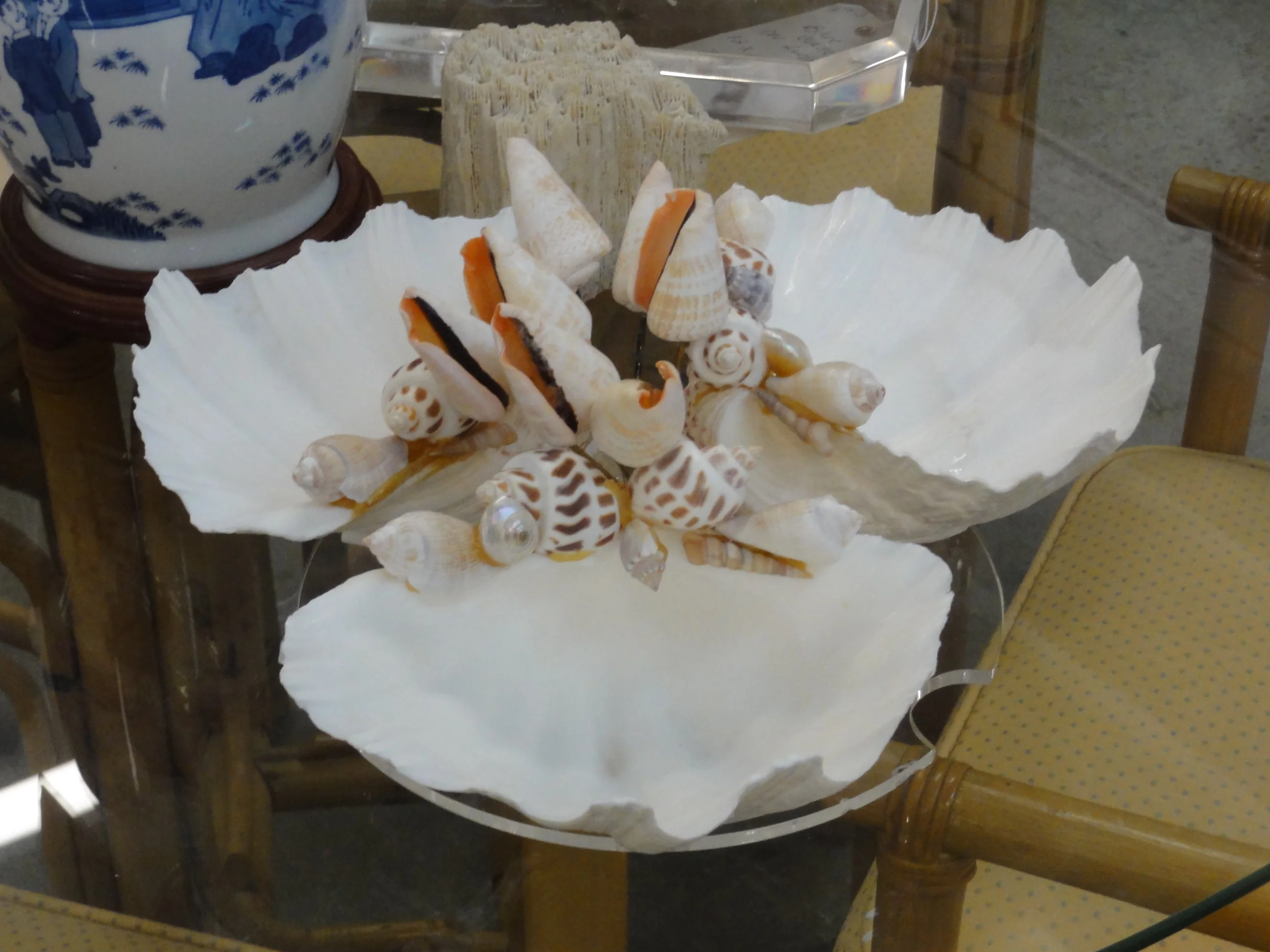 Seashell & Lucite Lazy Susan Serving Set - Image 8