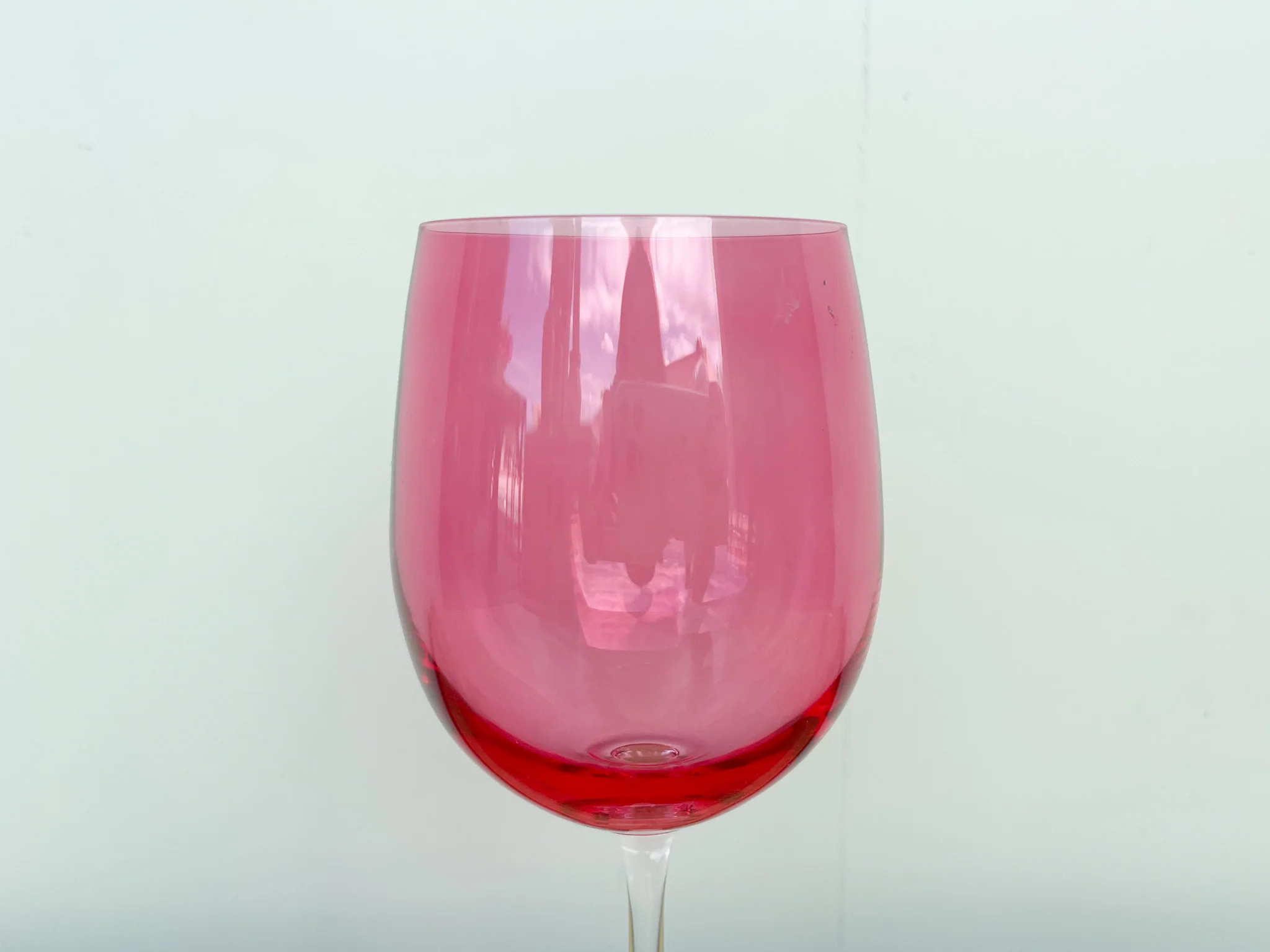 Set of Eight Hot Pink Wine Glasses - Image 3