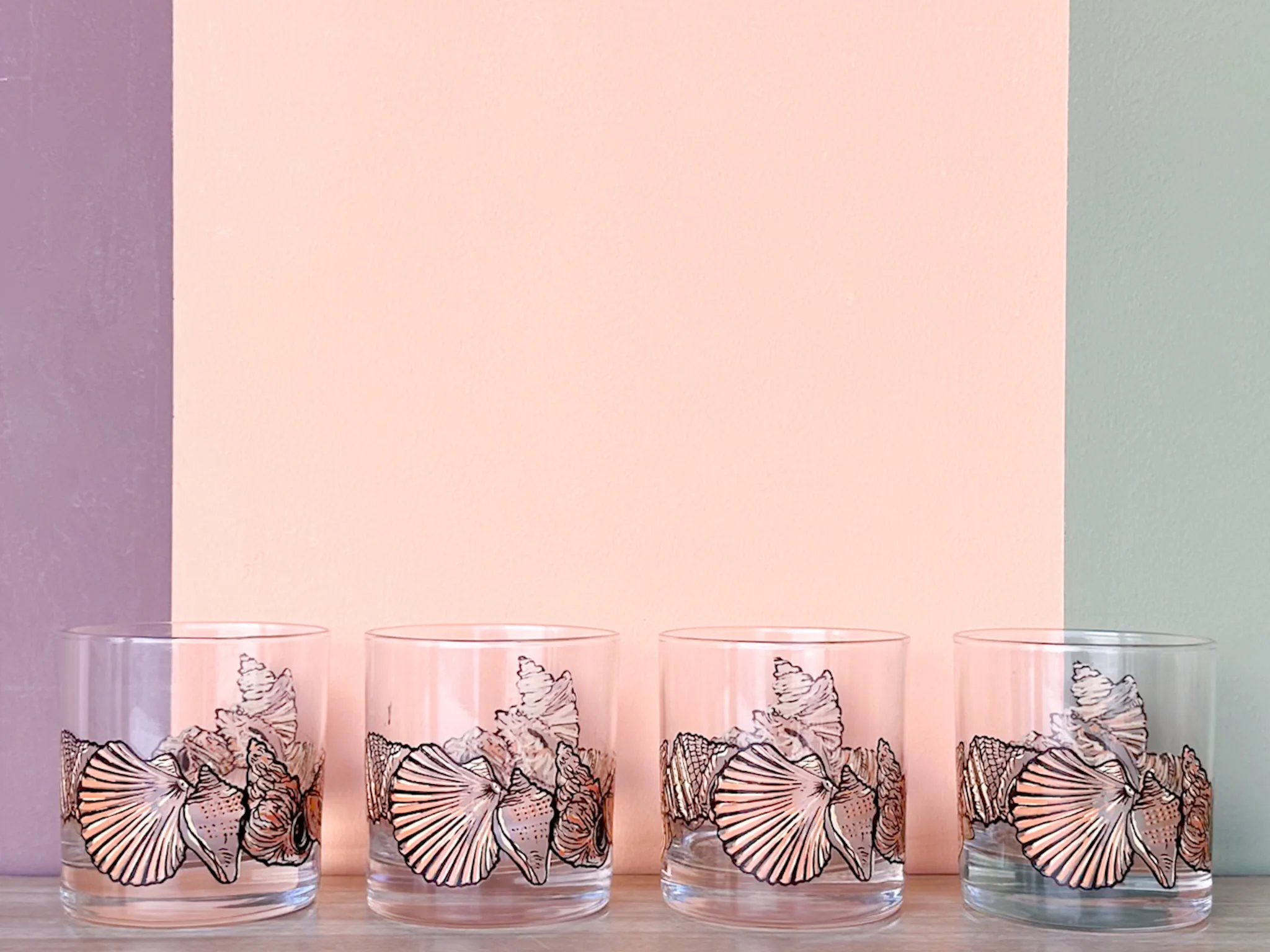 Set of Eight Seashell Rocks Glassware - Image 4