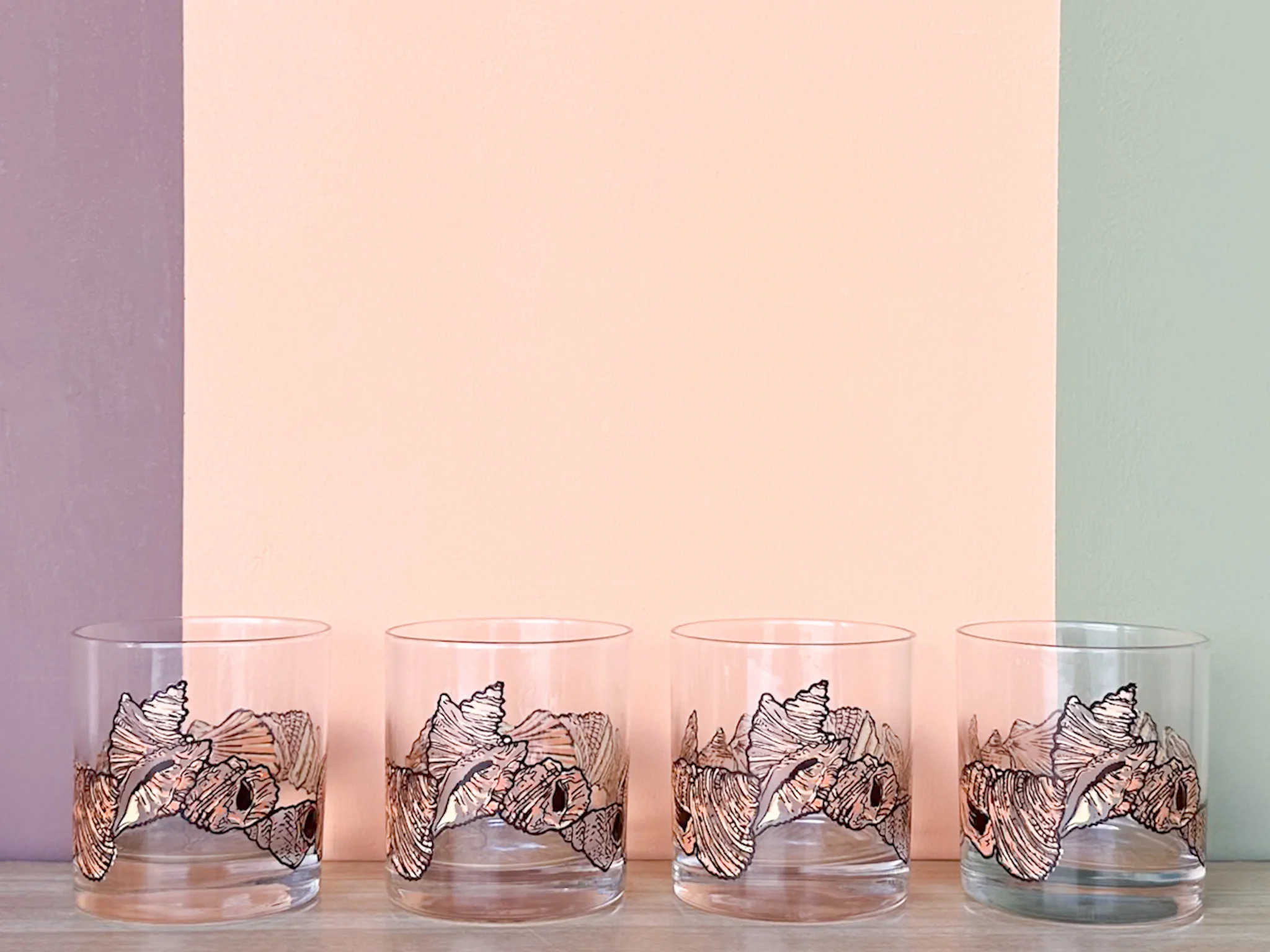 Set of Eight Seashell Rocks Glassware - Image 5