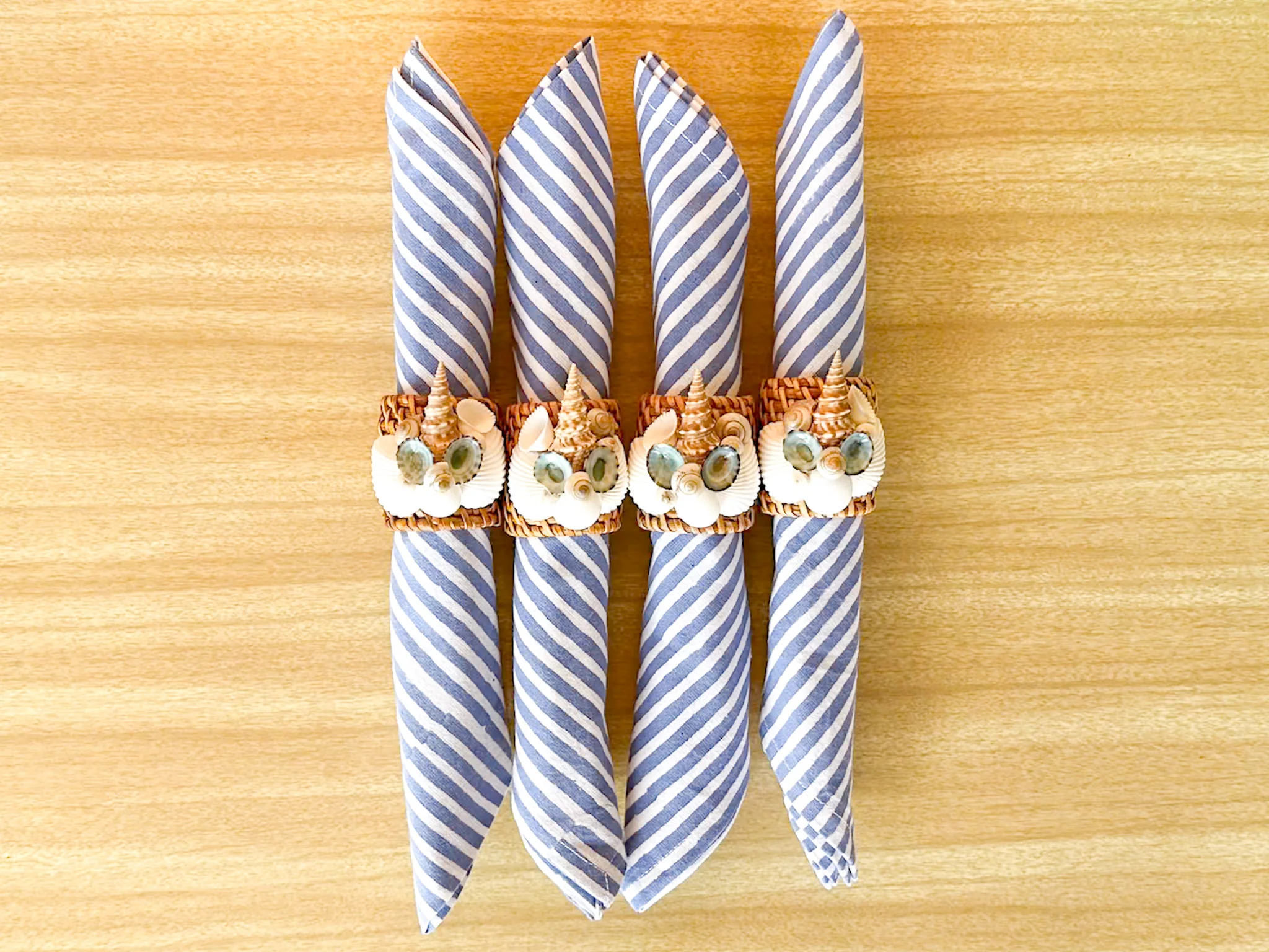Set of Eight Shellegance Napkin Rings - Image 13