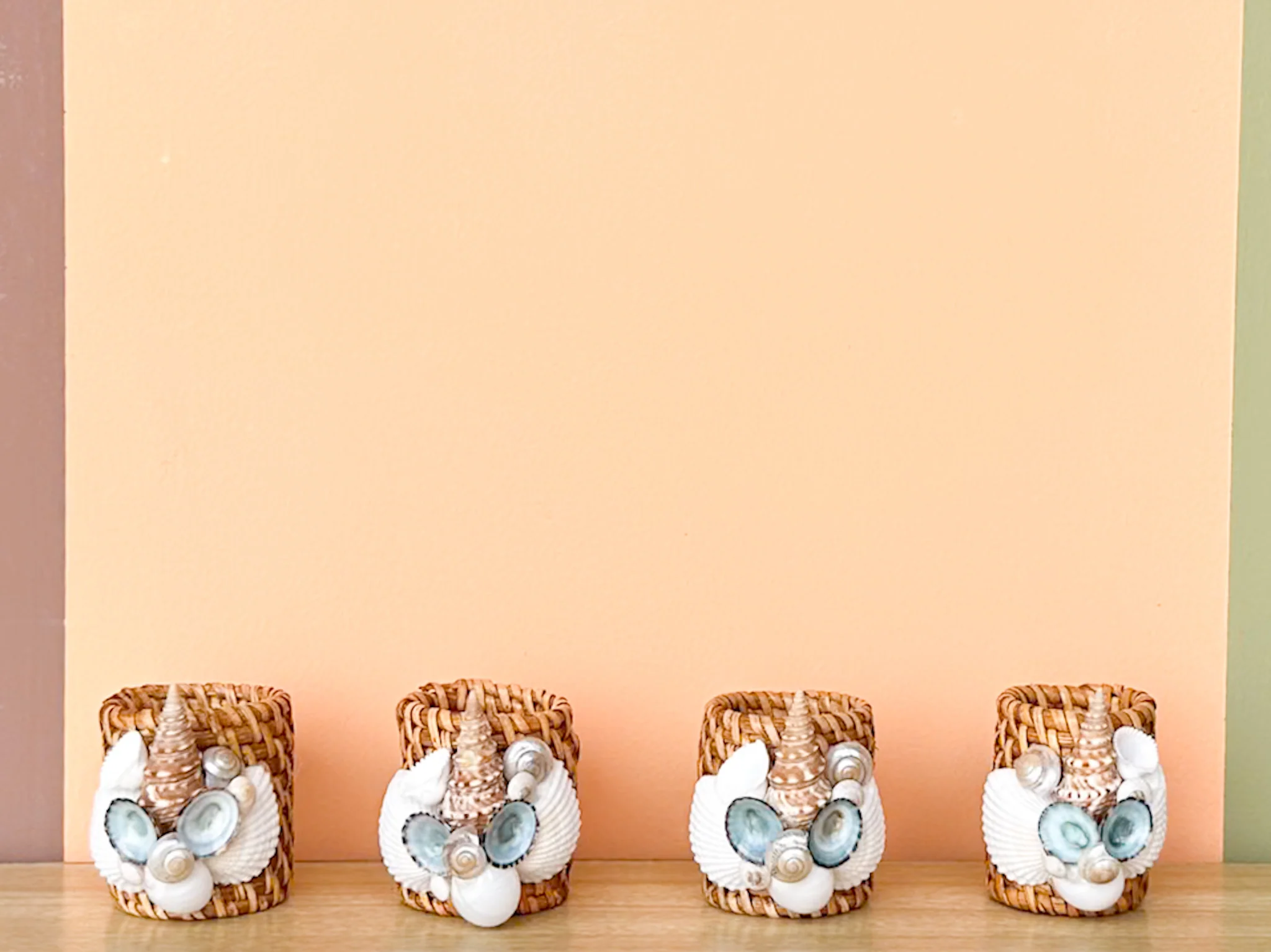 Set of Eight Shellegance Napkin Rings - Image 6