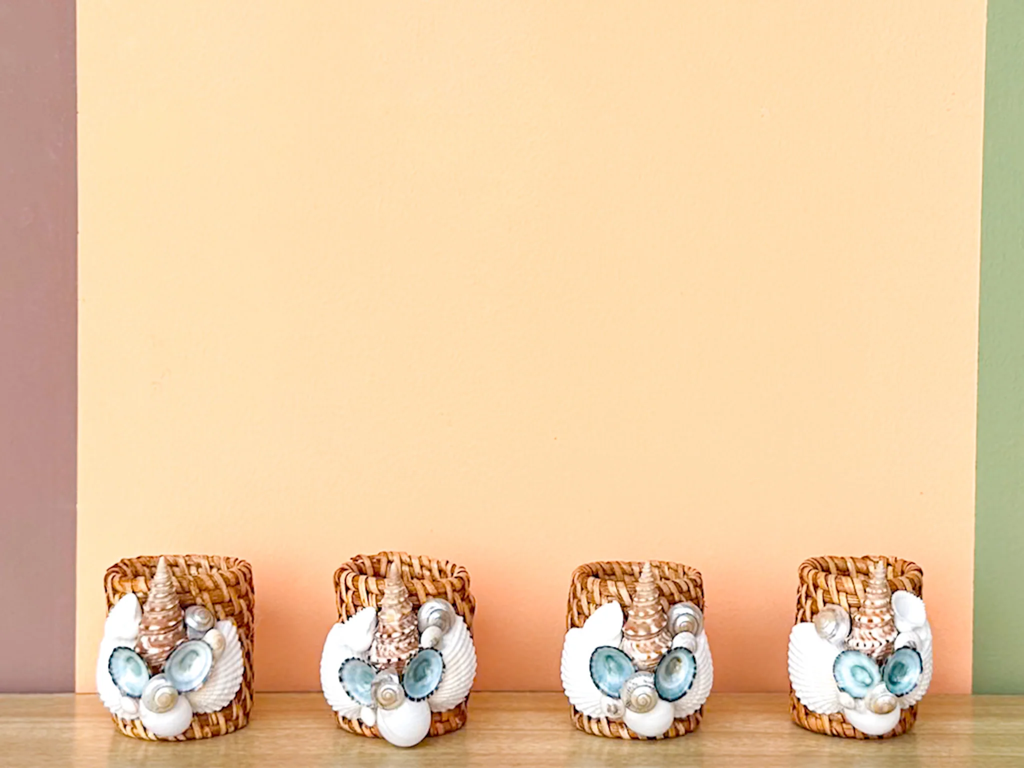Set of Eight Shellegance Napkin Rings - Image 7