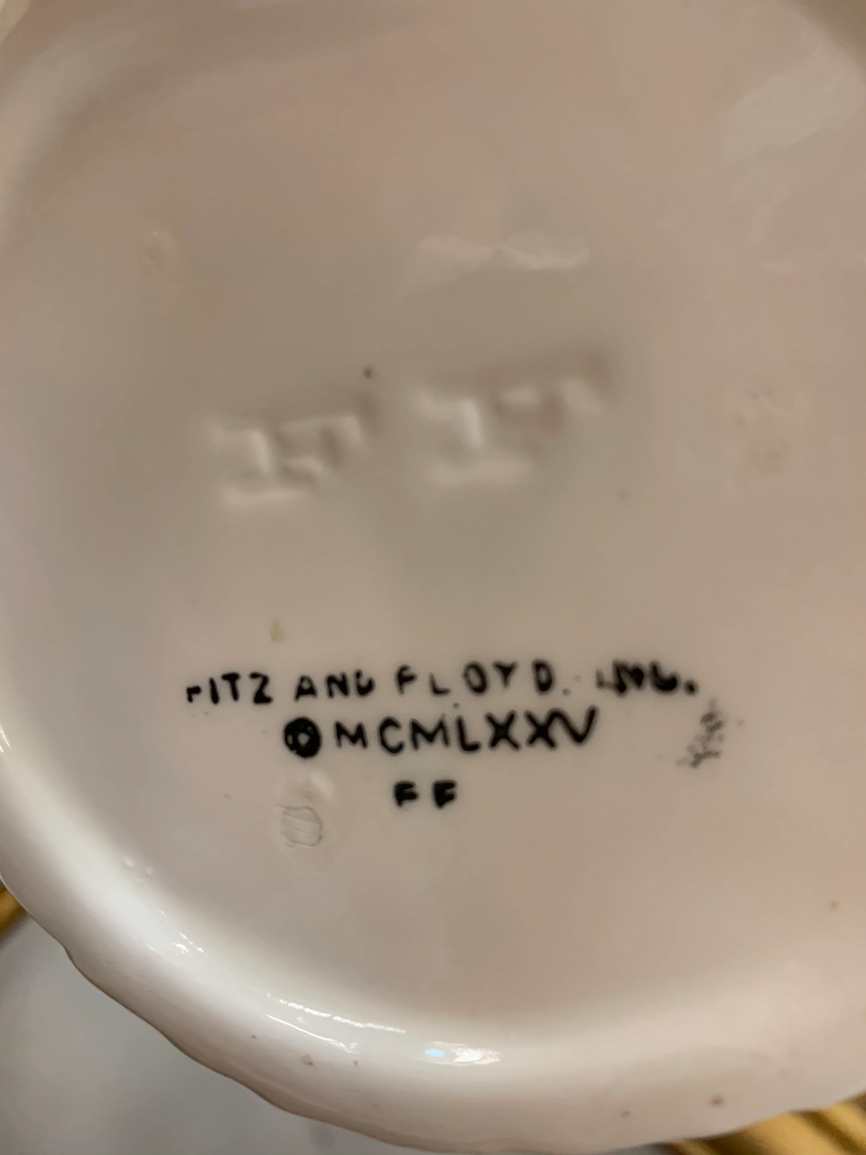 Set of Fitz and Floyd Swinging Monkey Cachepots - Image 5
