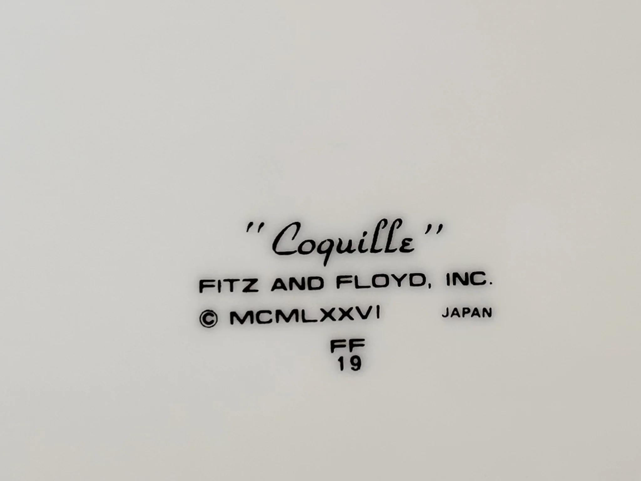 Set of Four Fitz and Floyd Coquille Plates - Image 2
