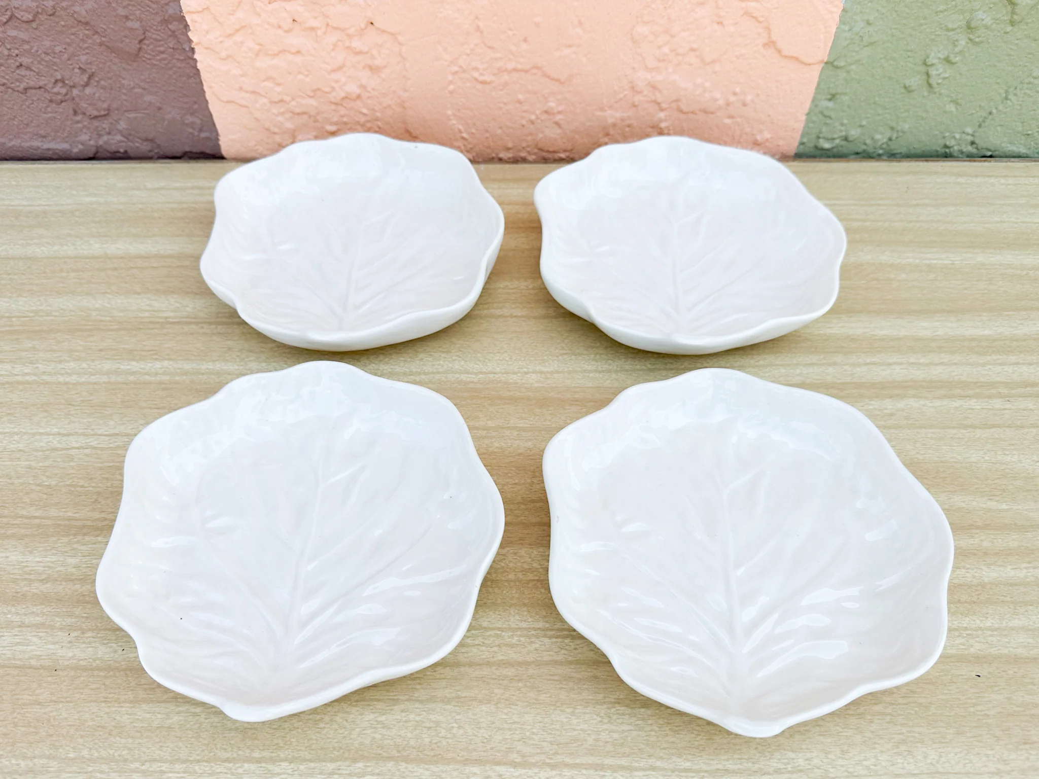 Set of Four Lettuce Plates - Image 2