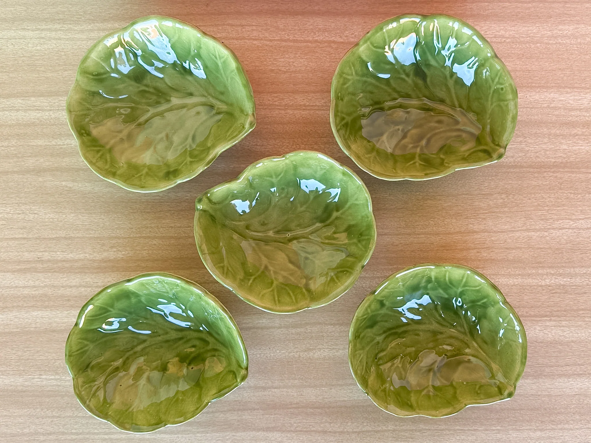 Set of Nine Cabbageware Bowls - Image 3