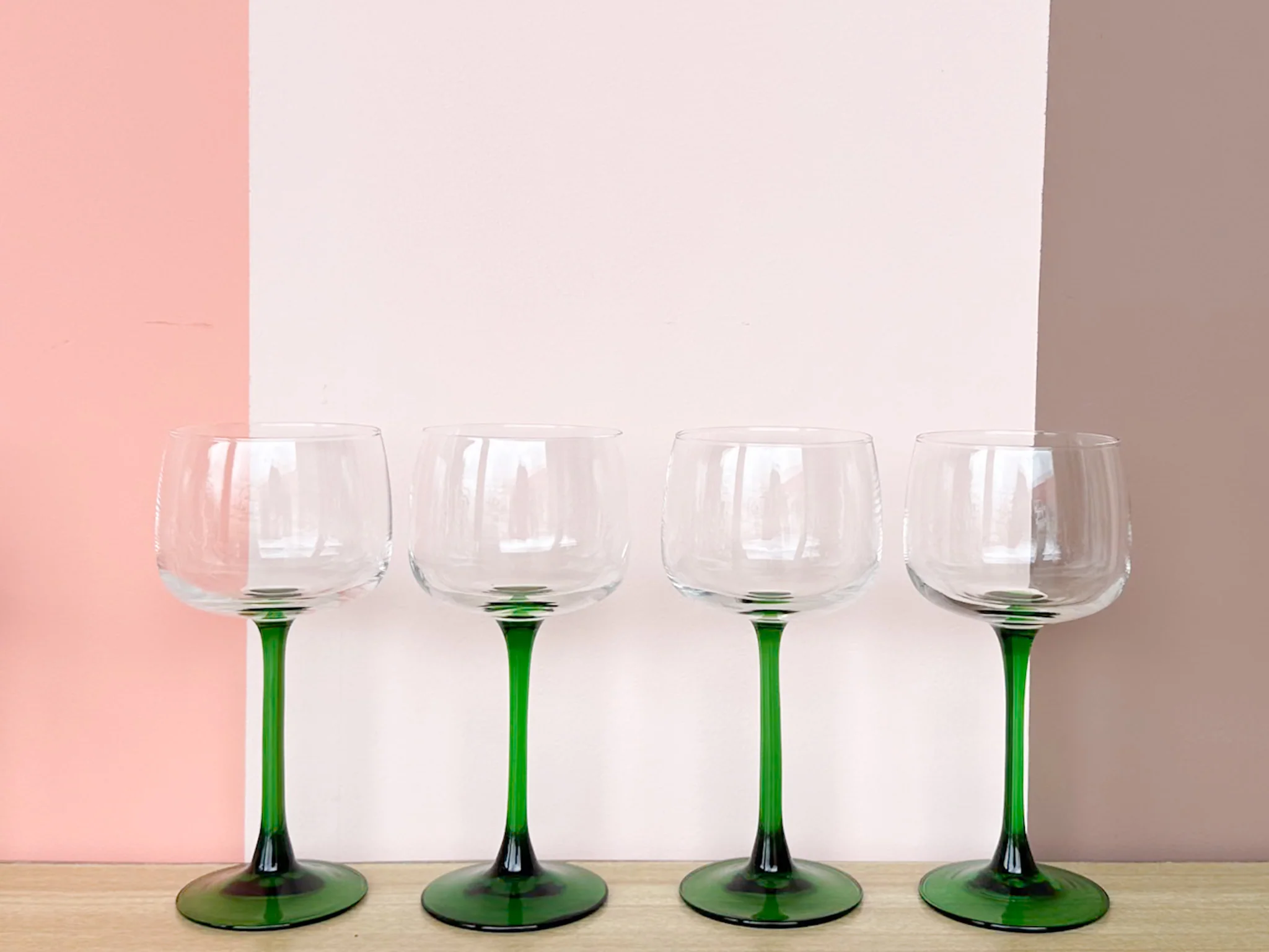 Set of Nine French Green Wine Glassware - Image 3
