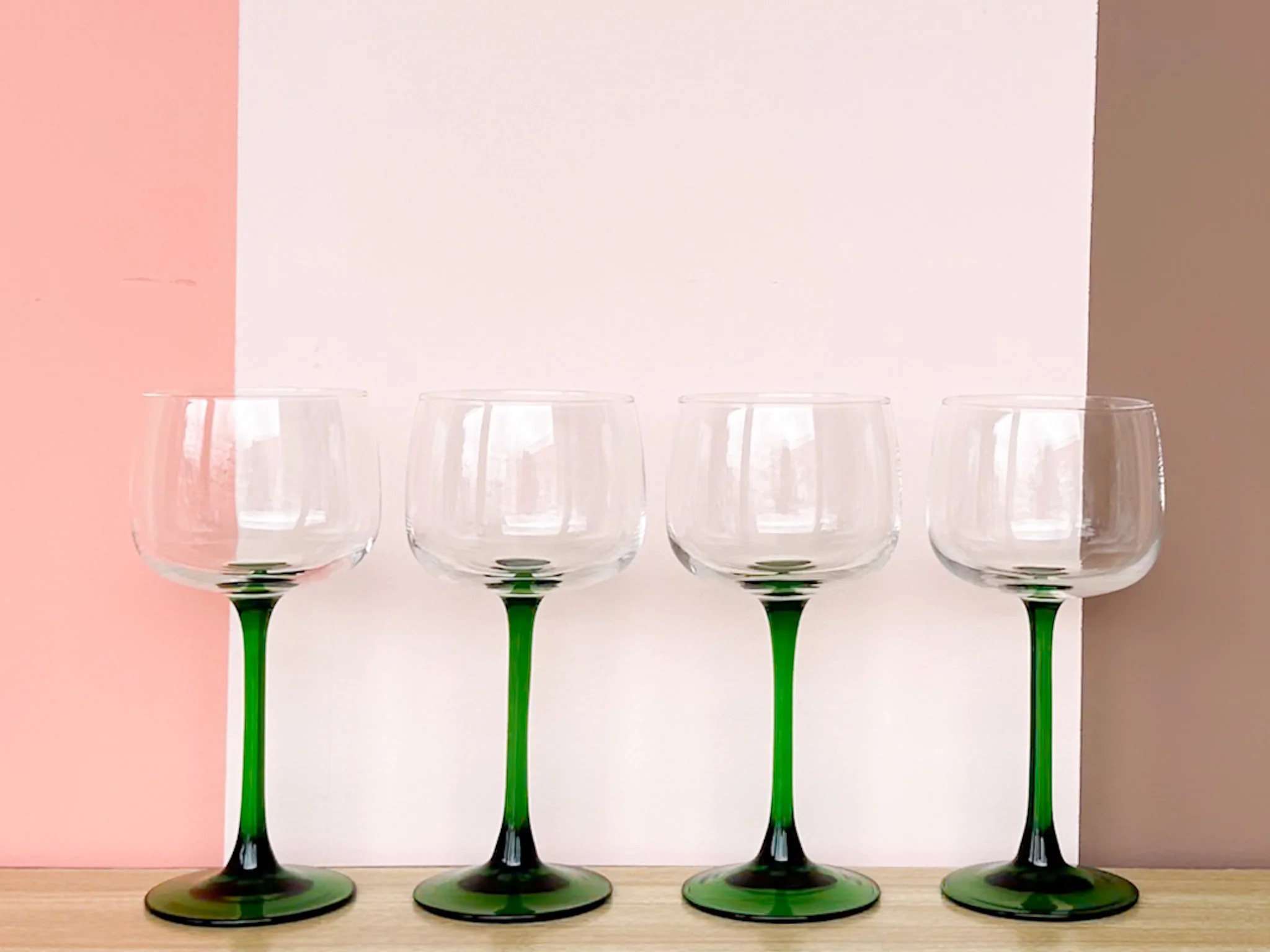 Set of Nine French Green Wine Glassware - Image 4