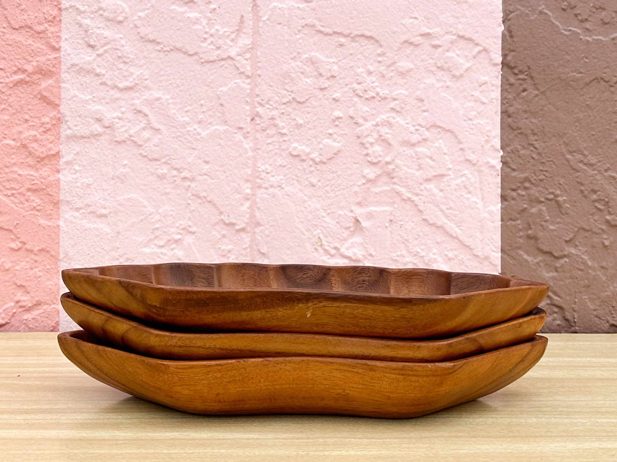 Trio of Shell Motif Wood Trays - Image 4