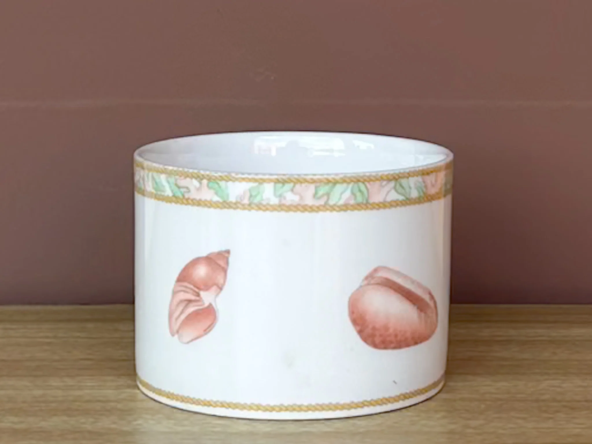 Set of Twenty Four Atlantis Seashell Dish Set - Image 16