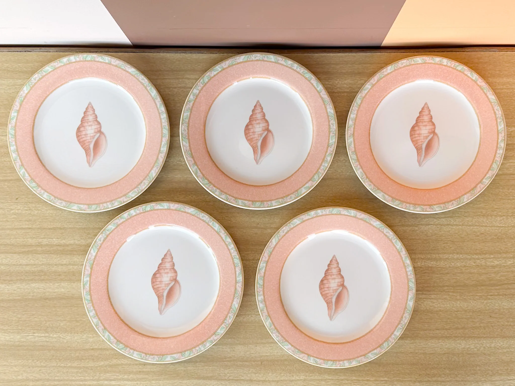 Set of Twenty Four Atlantis Seashell Dish Set - Image 9
