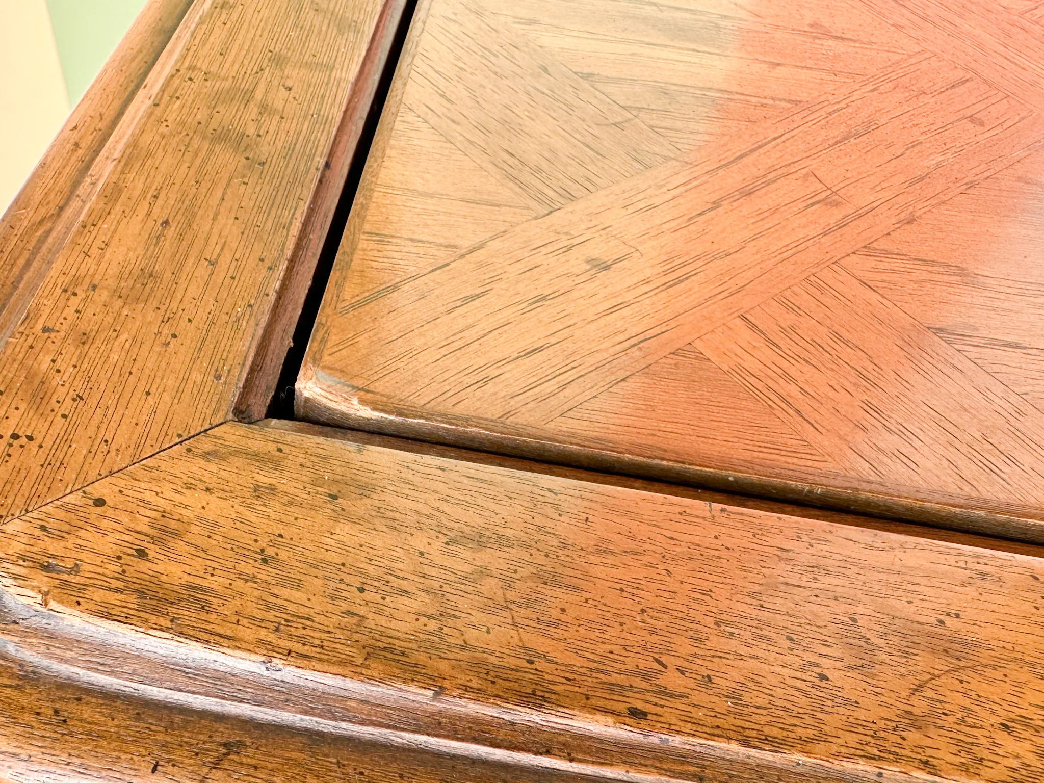 Drexel Shell Motif Wood Game Table - Image 11