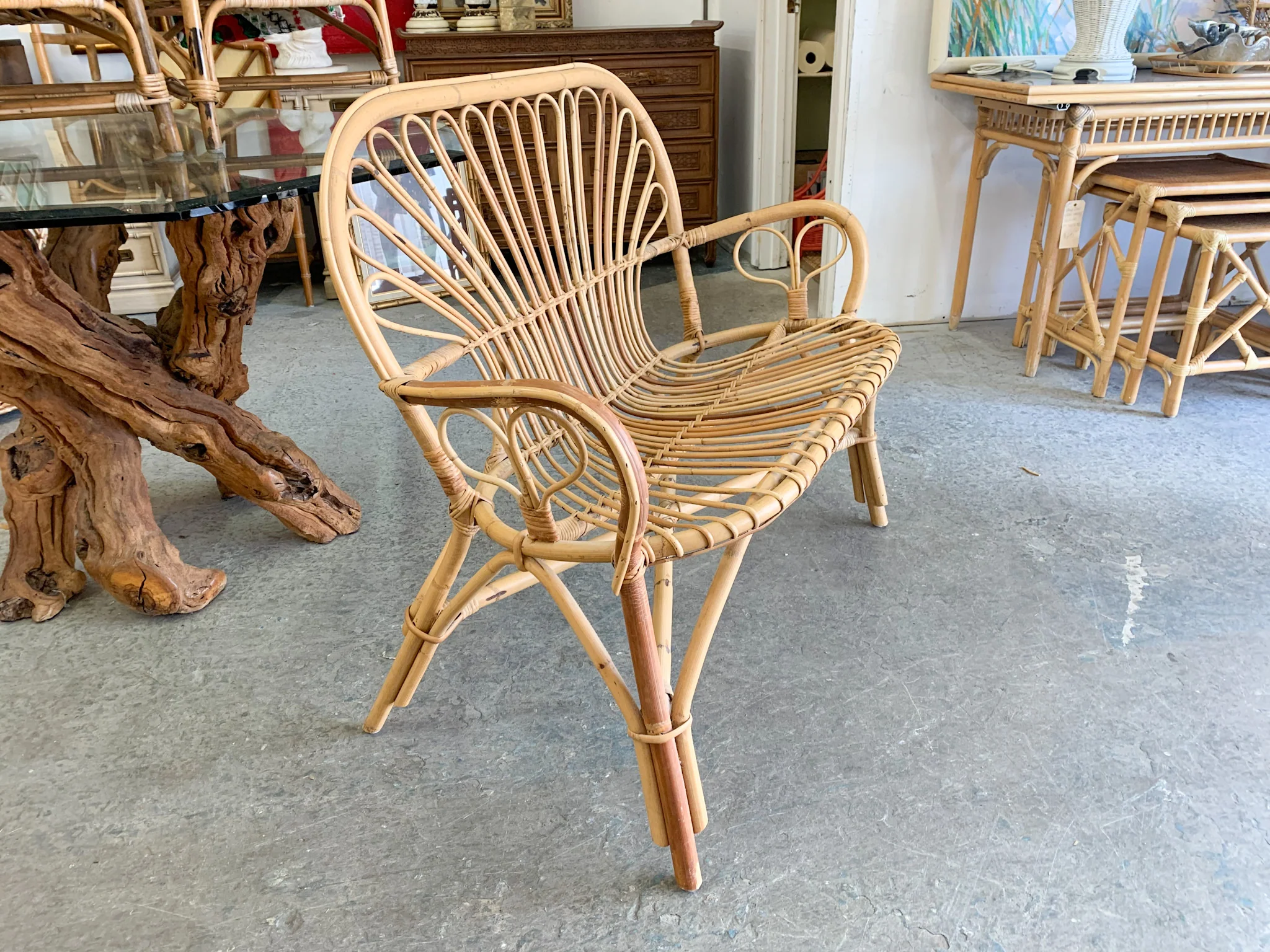 Sunburst Back Rattan Sette - Image 4