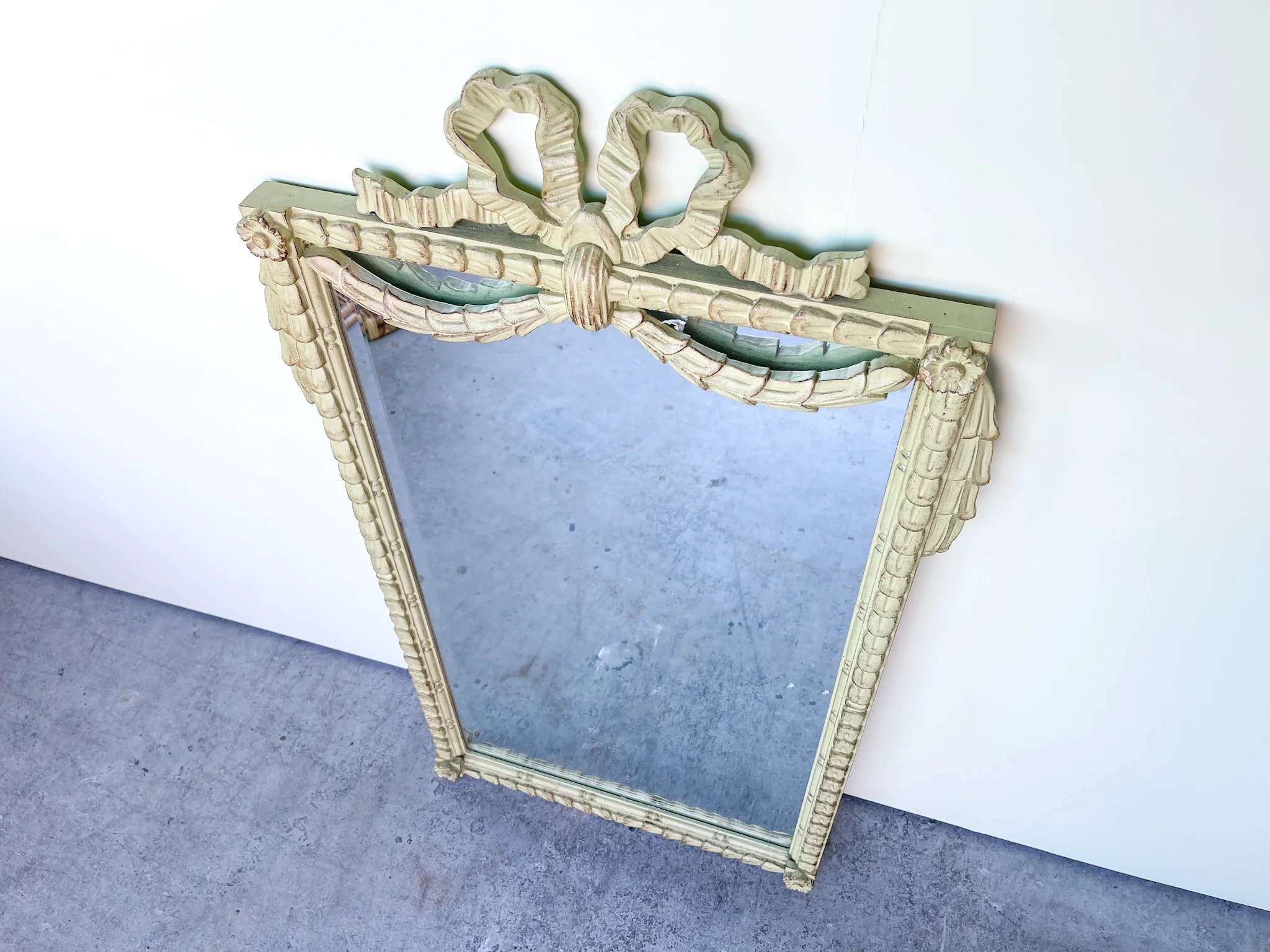 Sweet Bow and Swag Mirror - Image 2