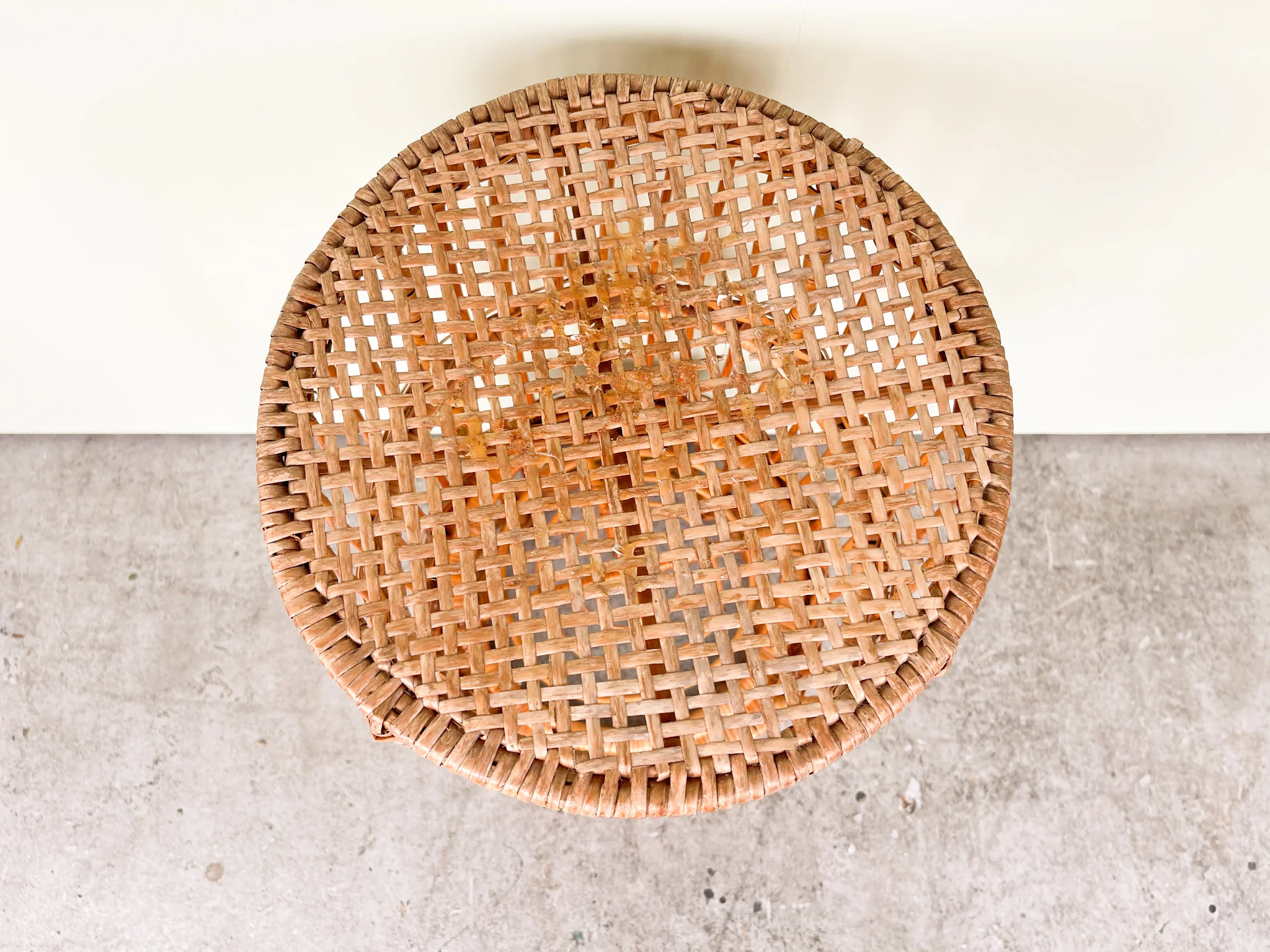 Sweet Rattan Plant Stand - Image 2