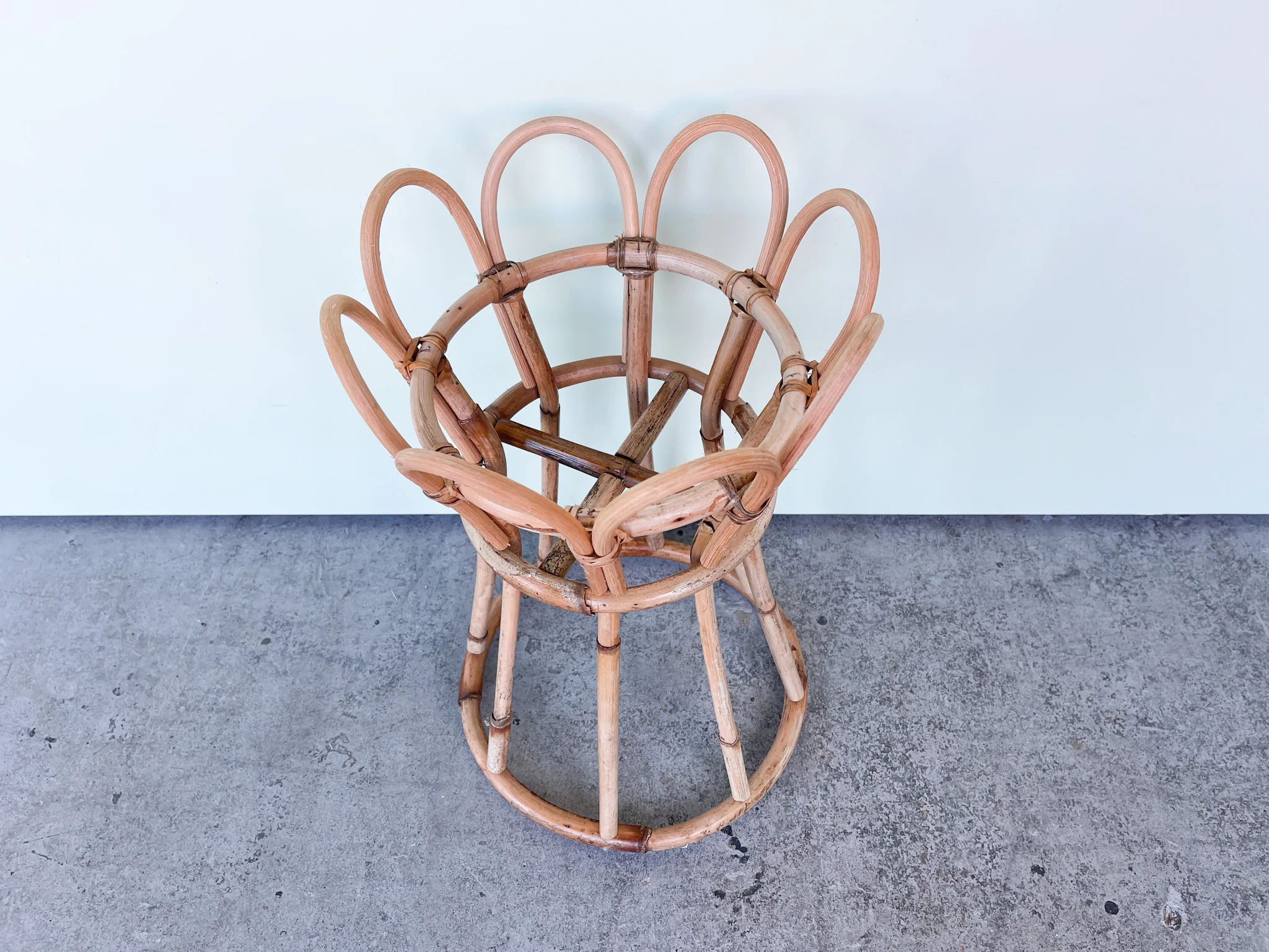 Sweet Rattan Plant Stand - Image 2