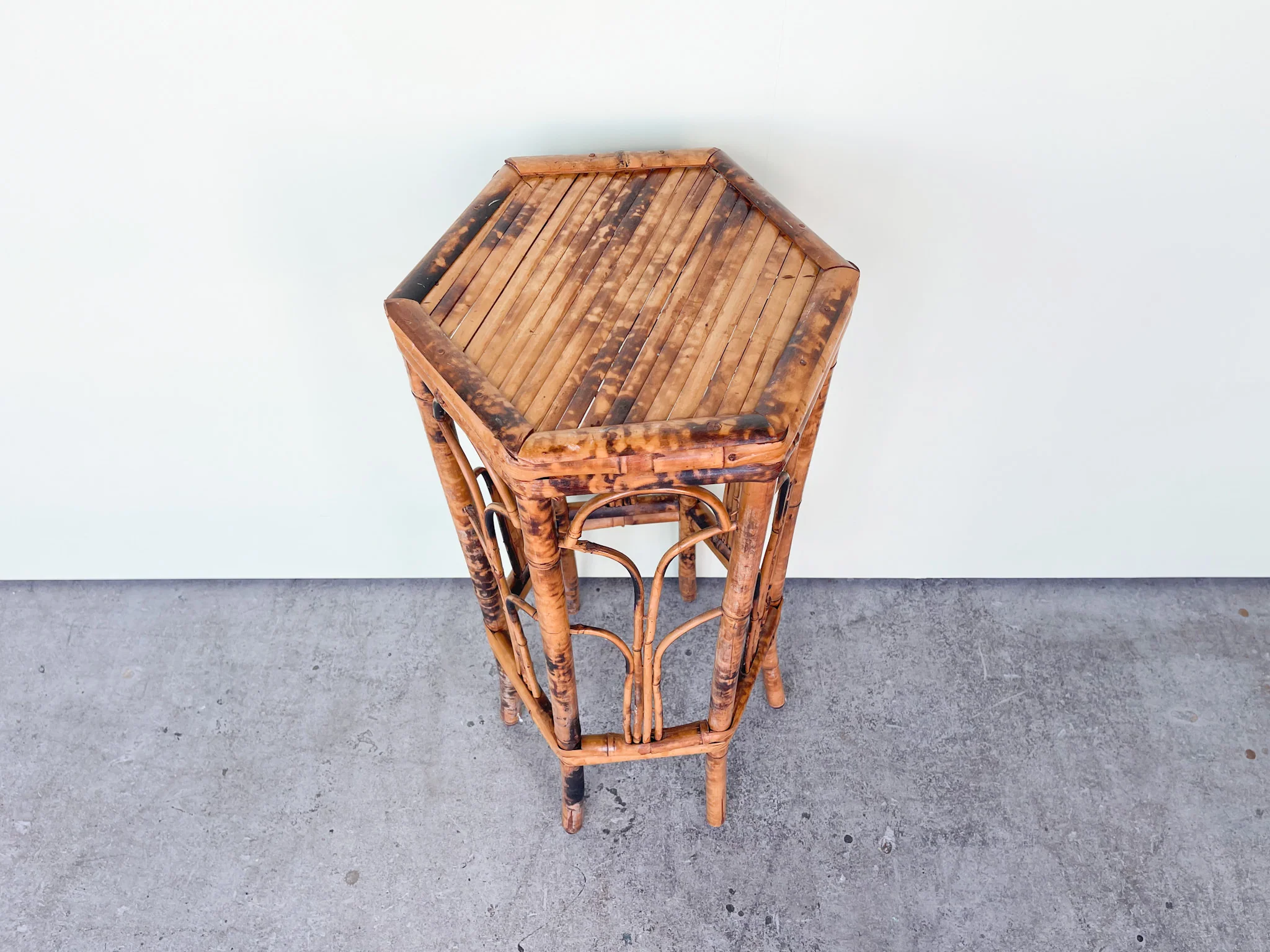 Sweet Tortoiseshell Plant Stand - Image 2