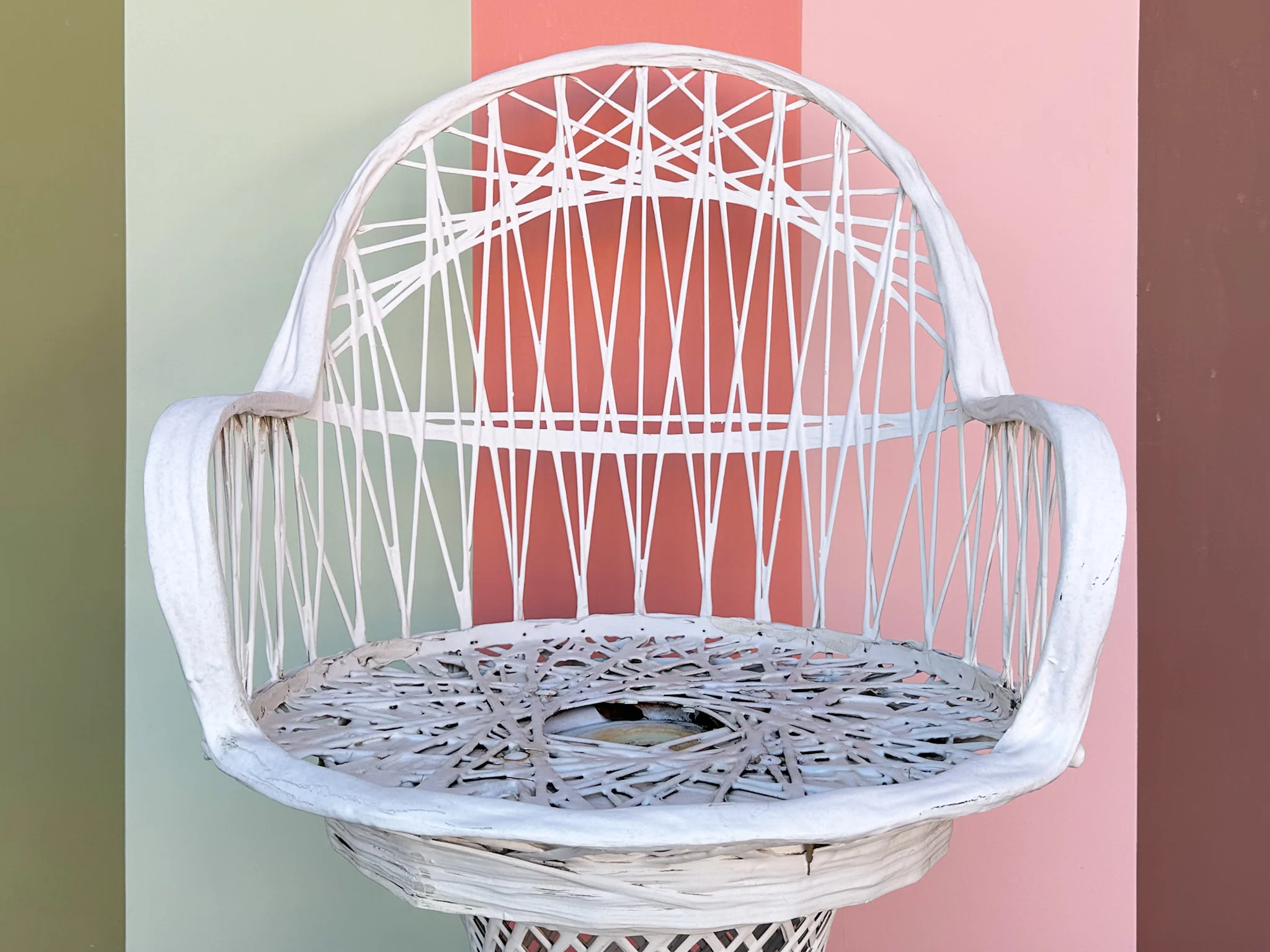 Sweet Webspun Chair - Image 8