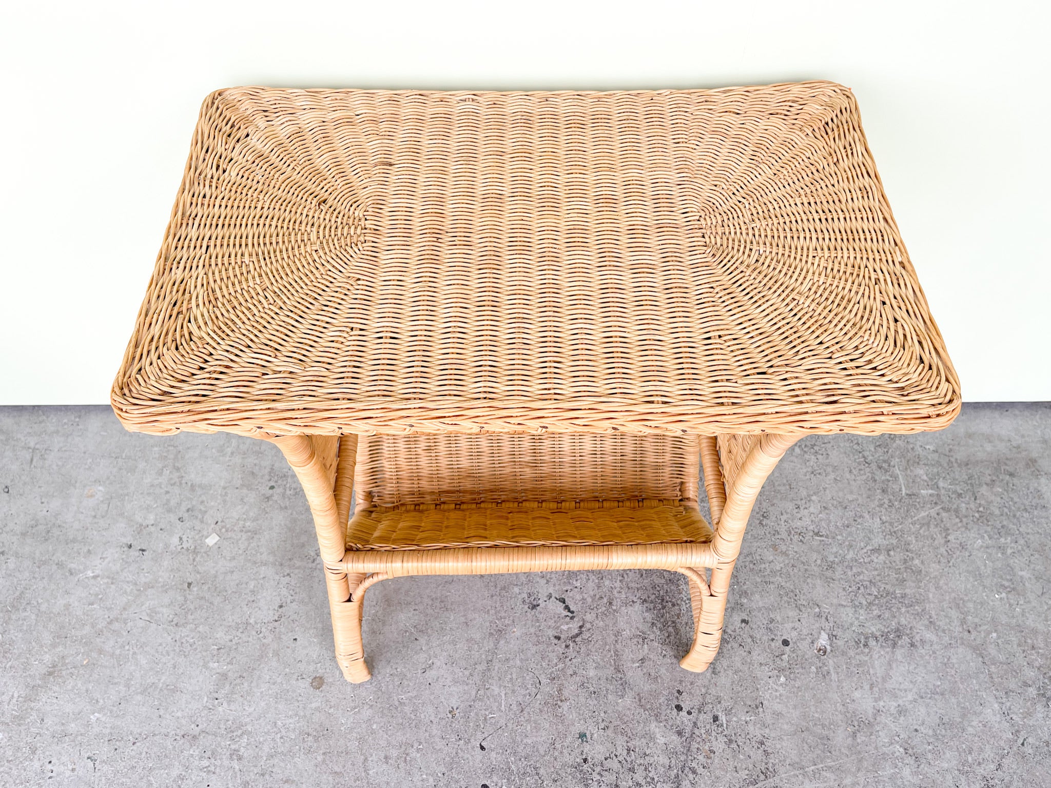 Sweet Wicker End Table - Image 3