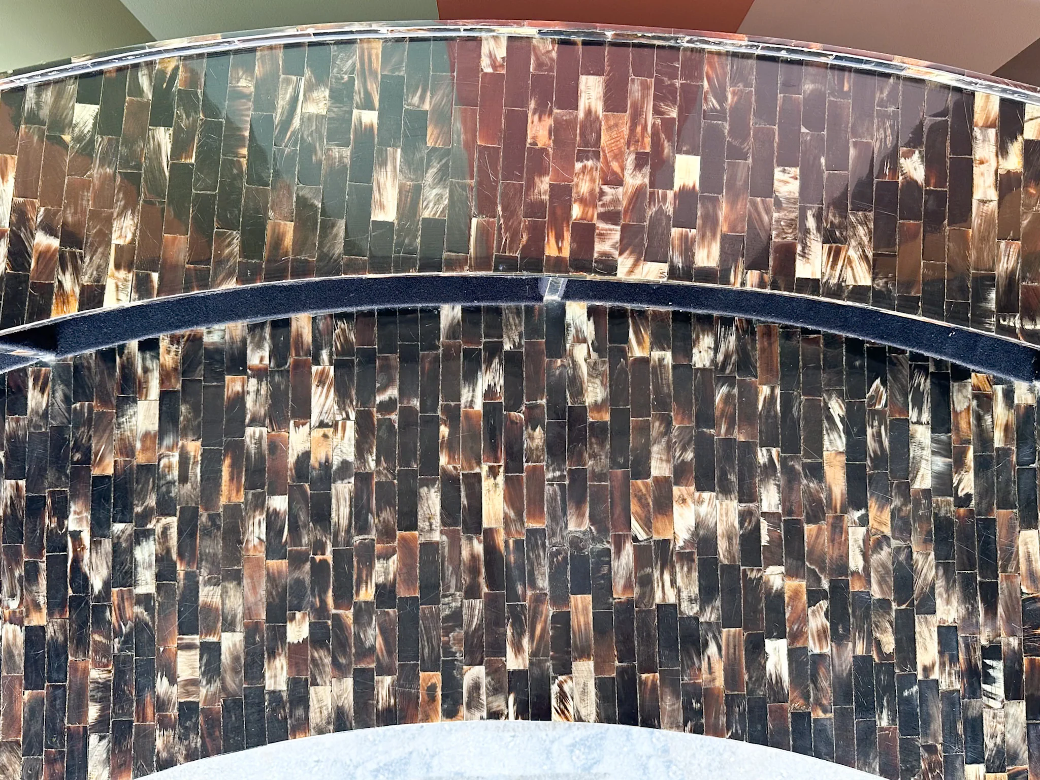 Tessellated Tortoiseshell Bar - Image 12