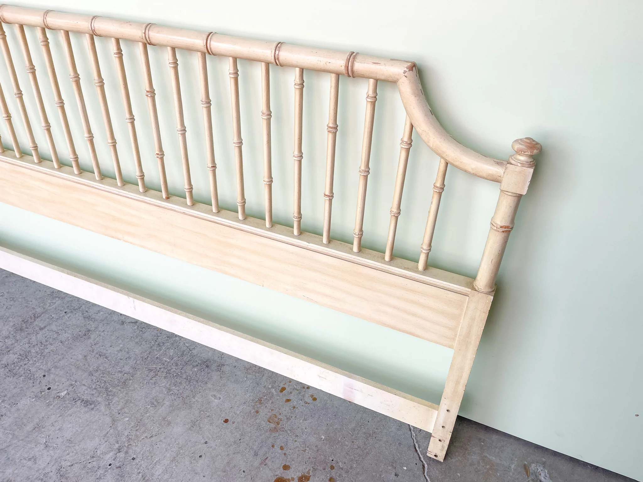 Thomasville Faux Bamboo Headboard - Image 4