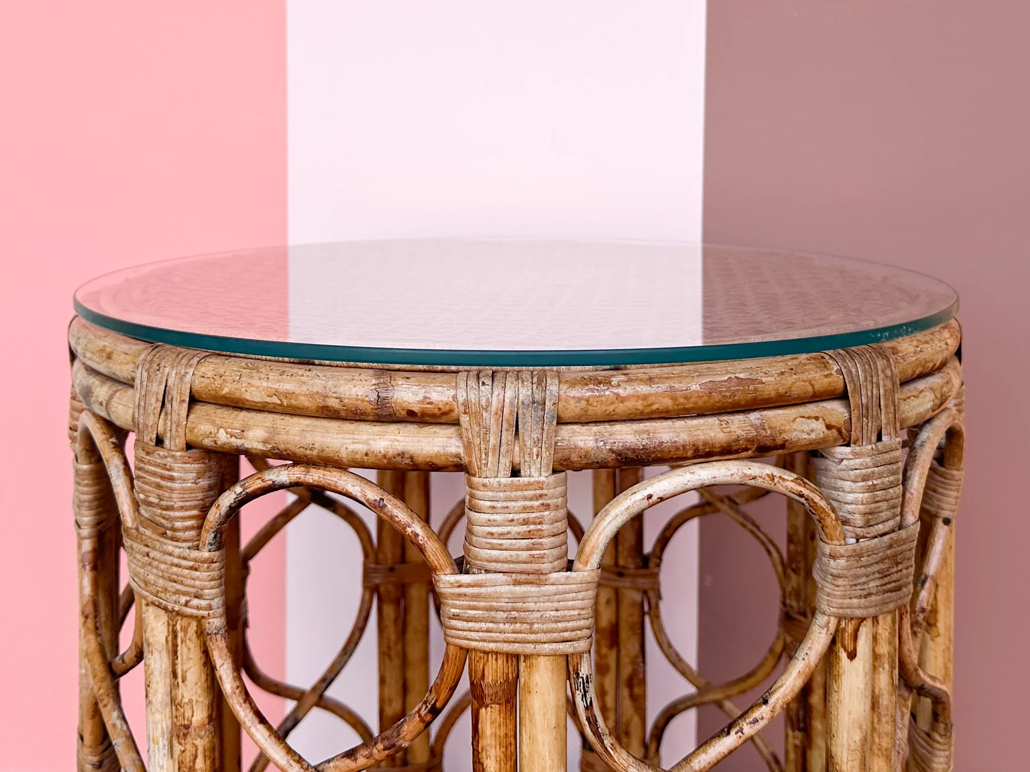 Tortoiseshell Rattan Drum Side Table - Image 3
