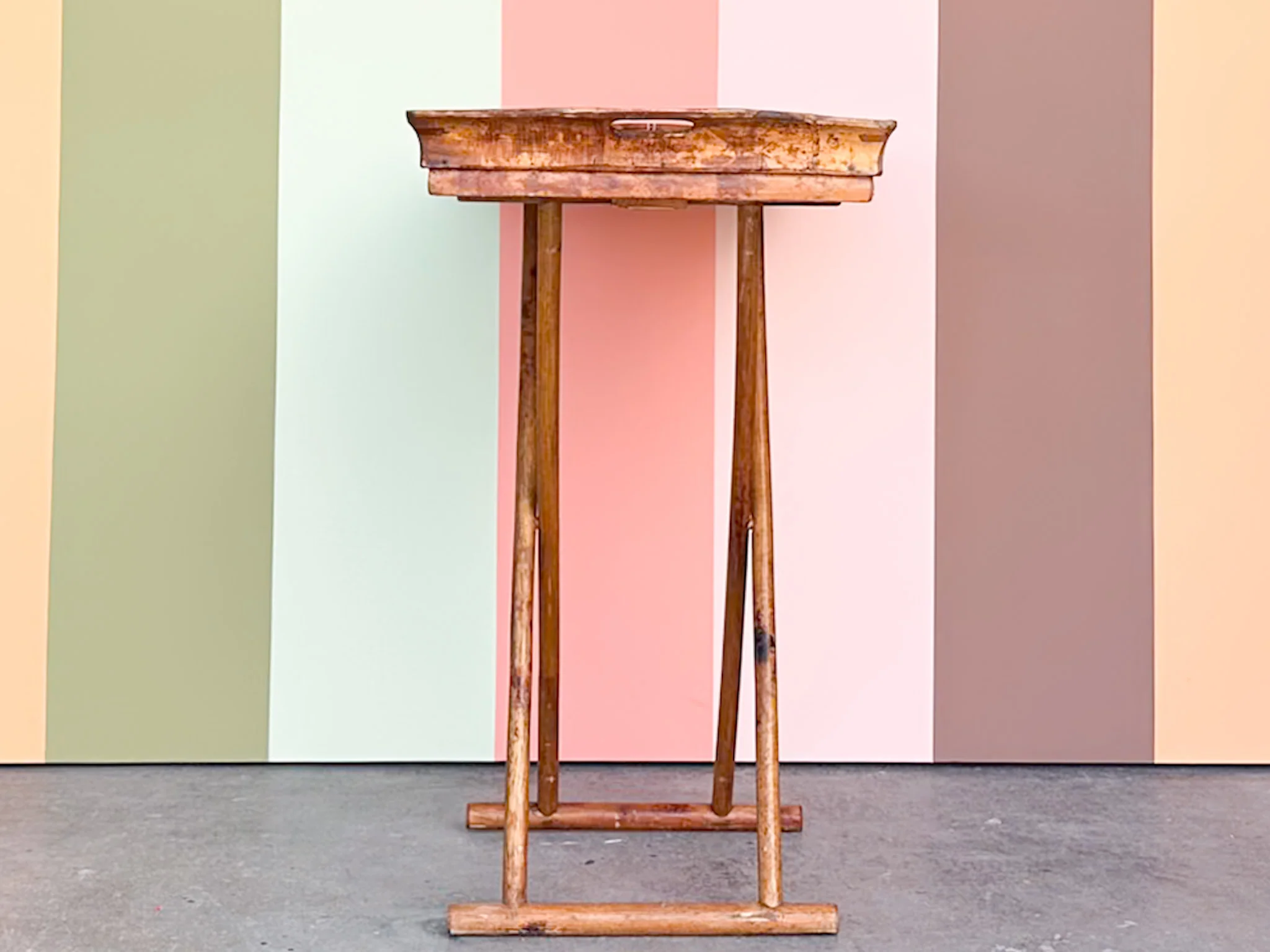Tortoiseshell Rattan Folding Bar - Image 4