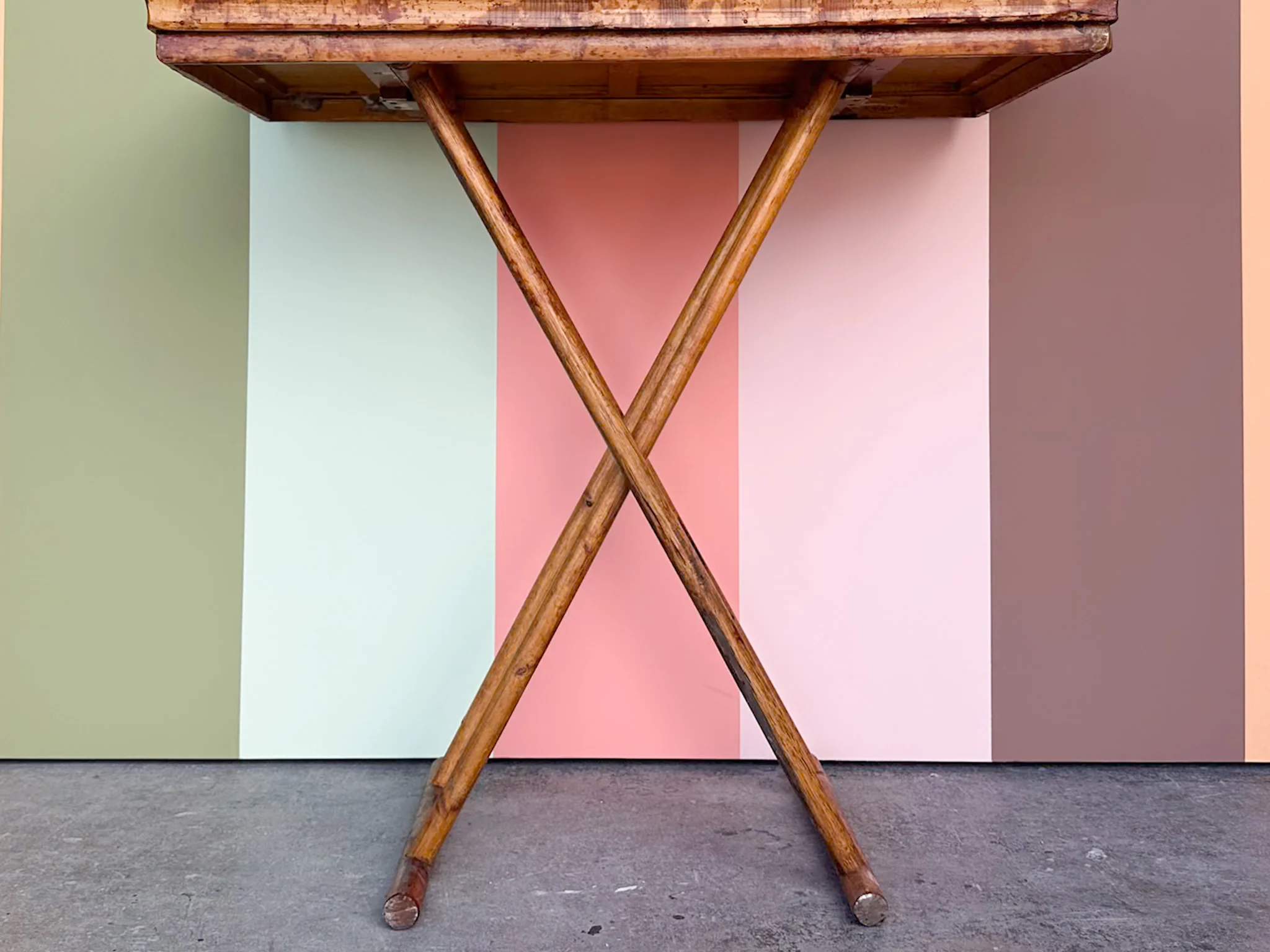 Tortoiseshell Rattan Folding Bar - Image 5