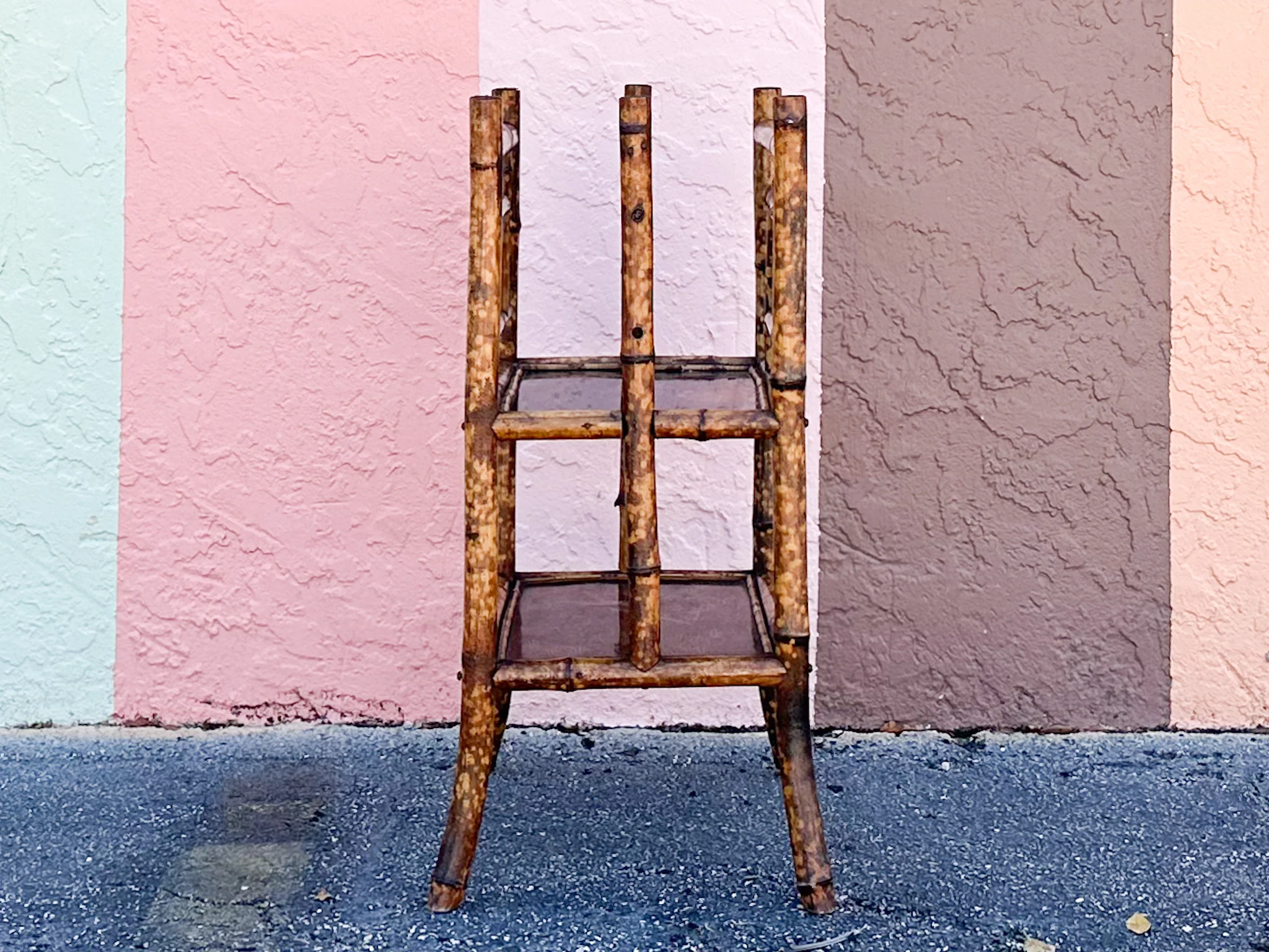 Large Tortoiseshell Rattan Magazine Rack - Image 4
