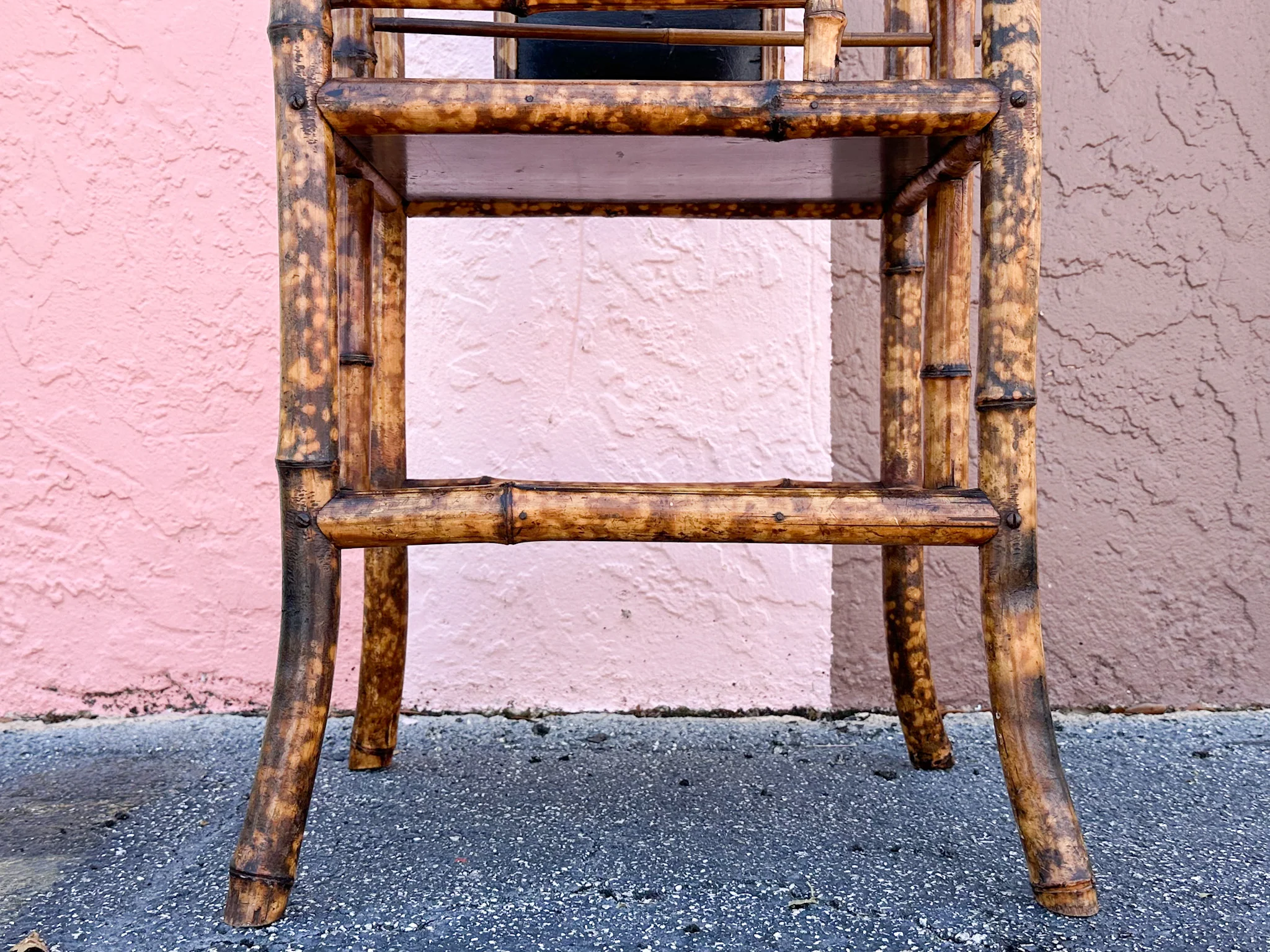 Large Tortoiseshell Rattan Magazine Rack - Image 6
