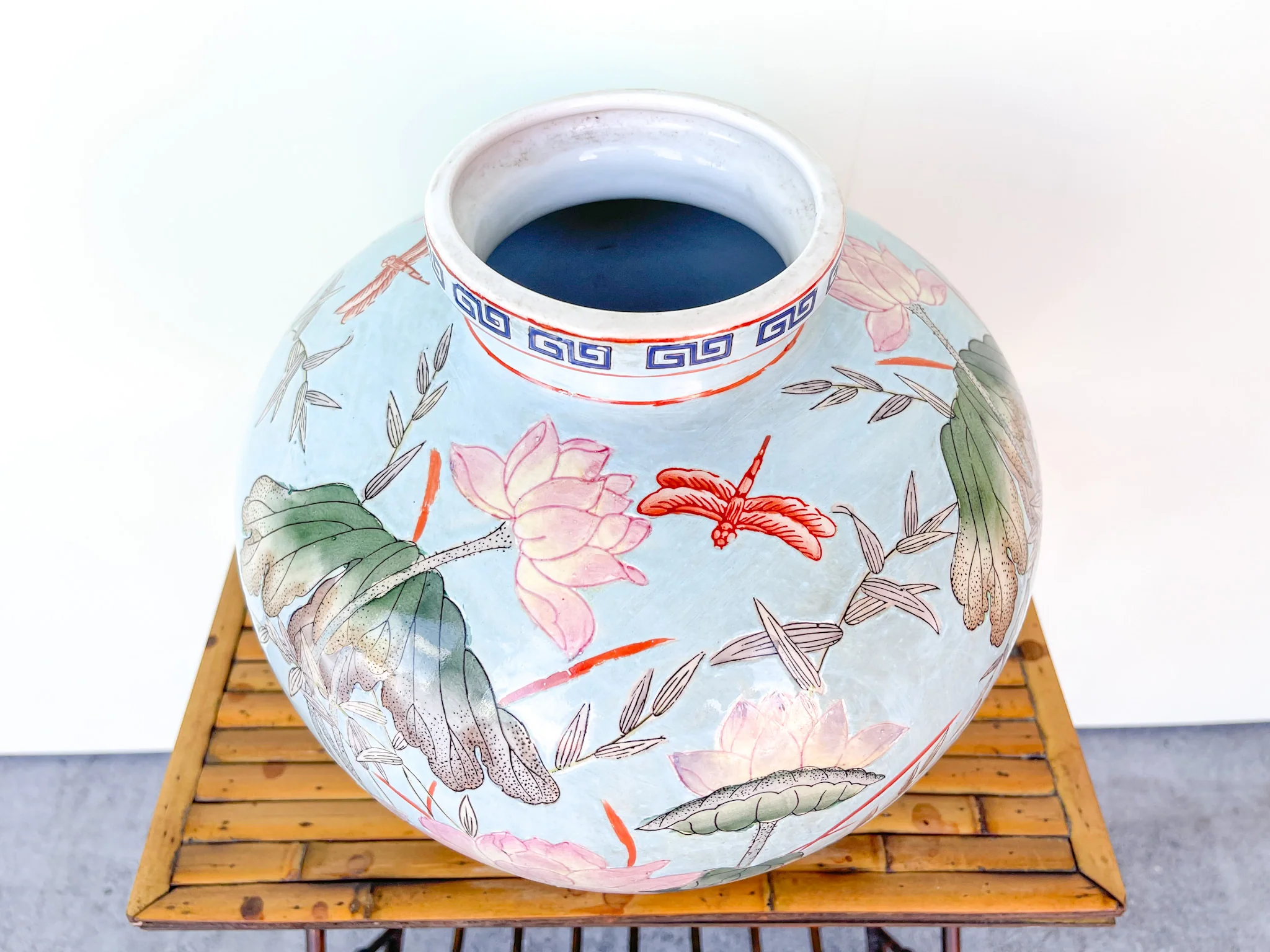 Water Lily Cachepot - Image 3