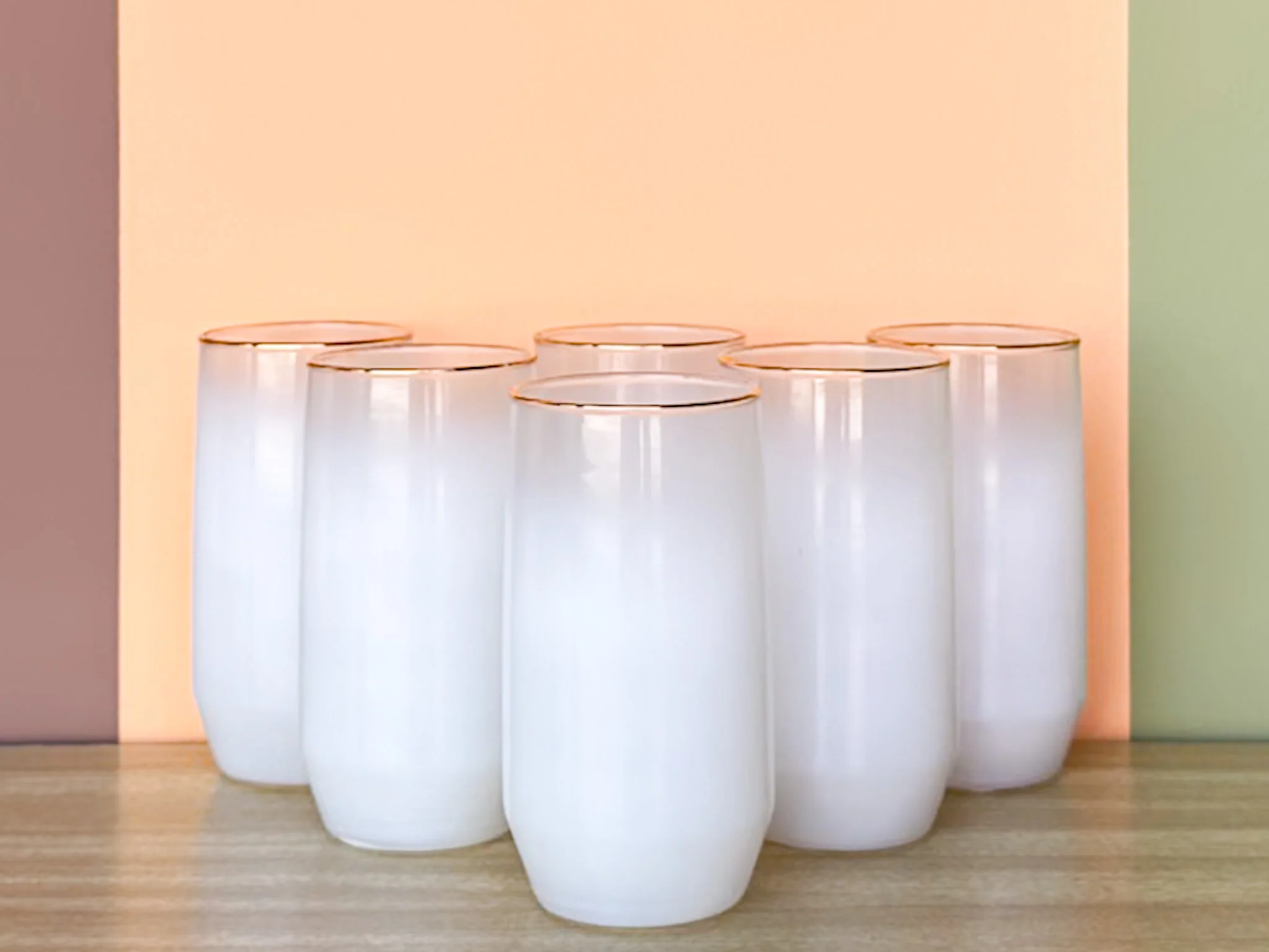 White Blendo Pitcher and Glassware Set - Image 8