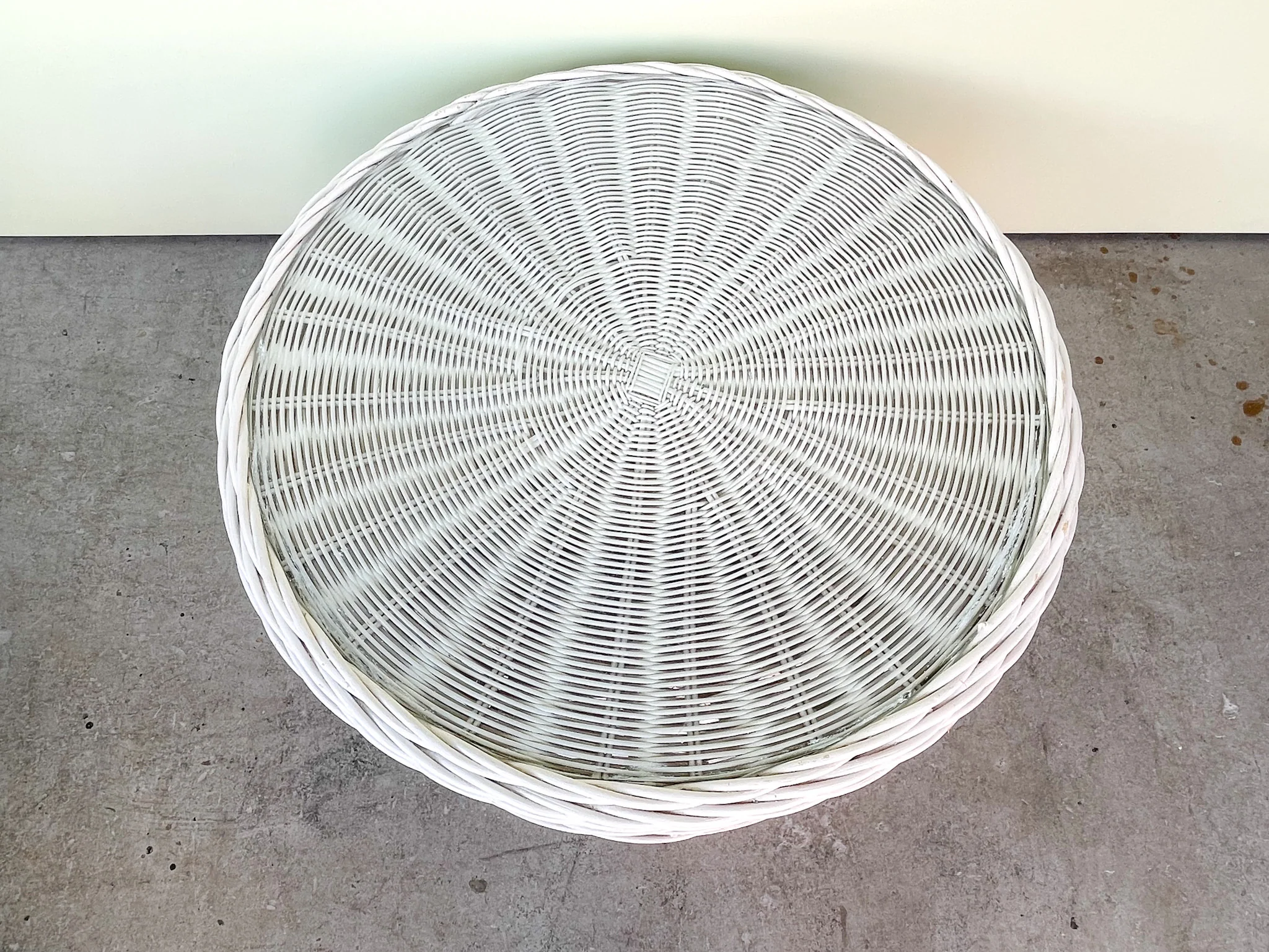 Sweet Wicker Coffee Table - Image 5