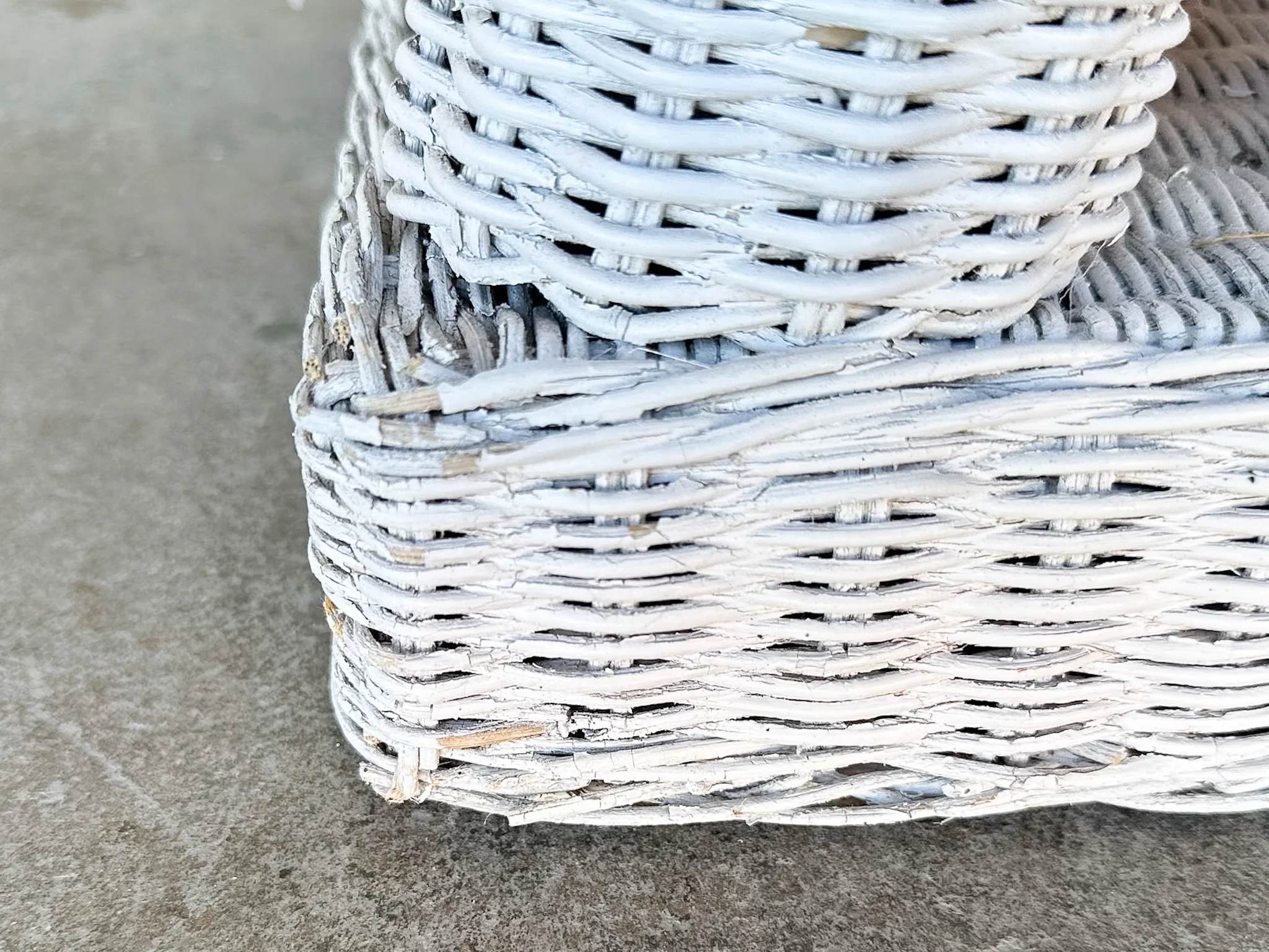 Wicker Elephant Garden Seat - Image 10