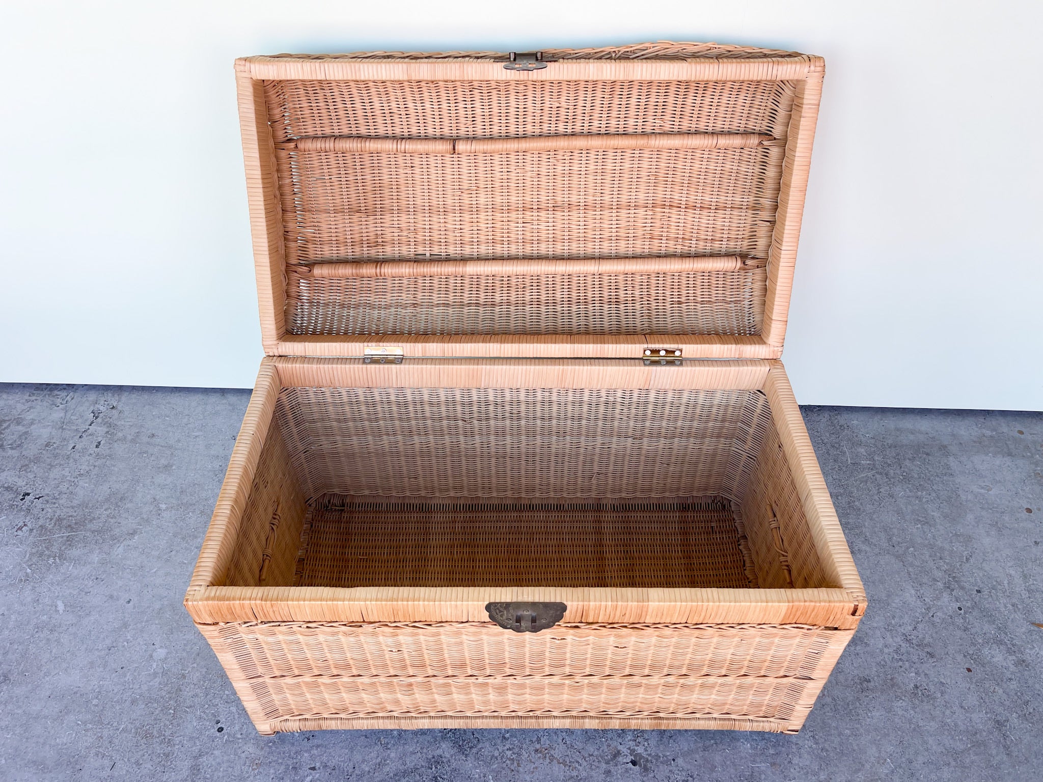 Wicker Trunk - Image 3