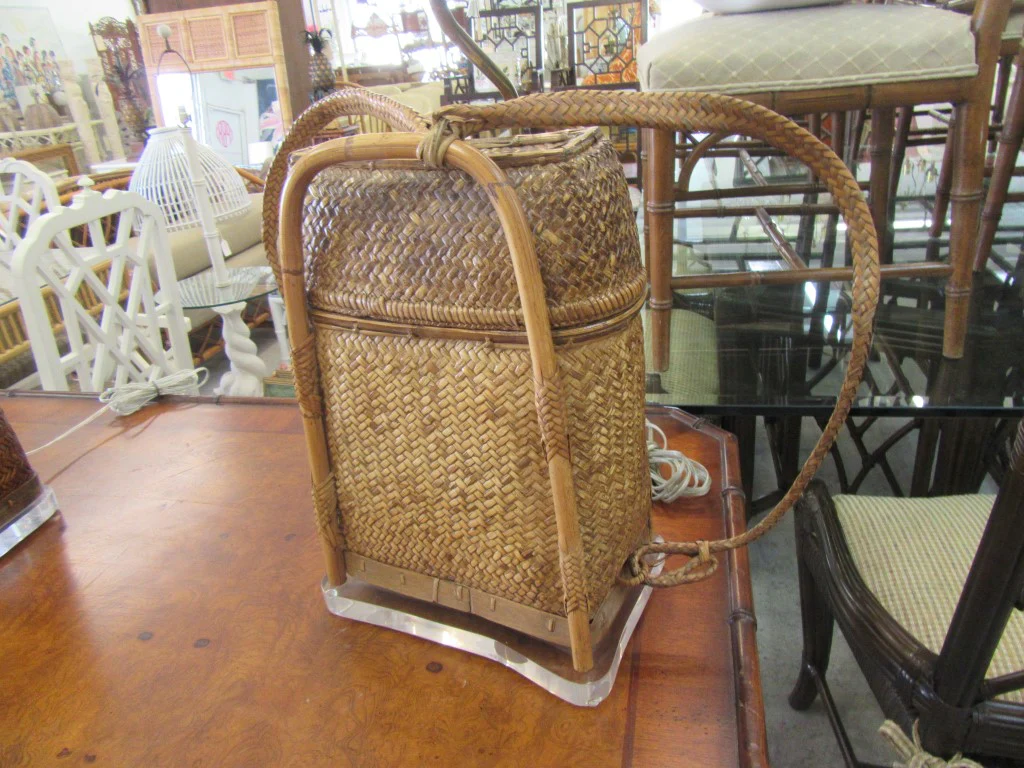 Woven Island Style Back Pack Lamp - Image 2